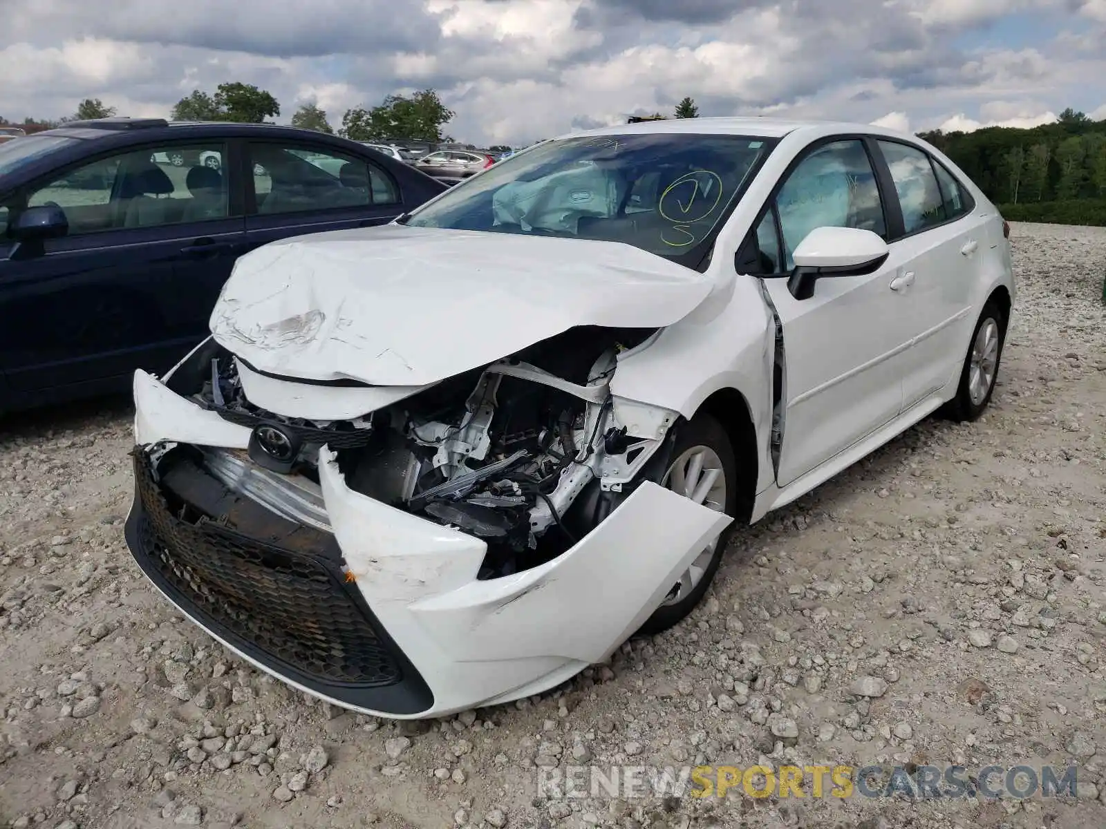 2 Photograph of a damaged car 5YFVPRAE1LP091015 TOYOTA COROLLA 2020