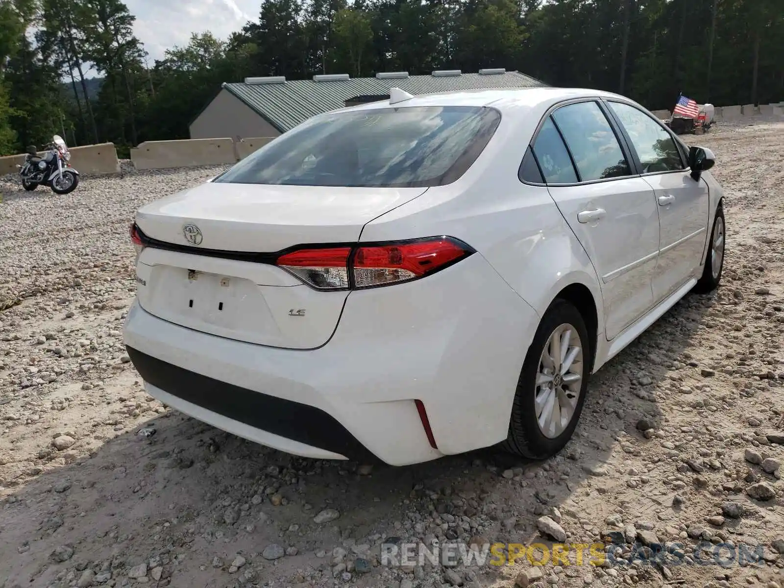 4 Photograph of a damaged car 5YFVPRAE1LP091015 TOYOTA COROLLA 2020