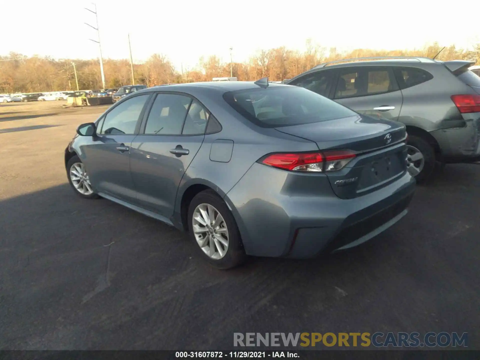 3 Photograph of a damaged car 5YFVPRAE1LP115202 TOYOTA COROLLA 2020