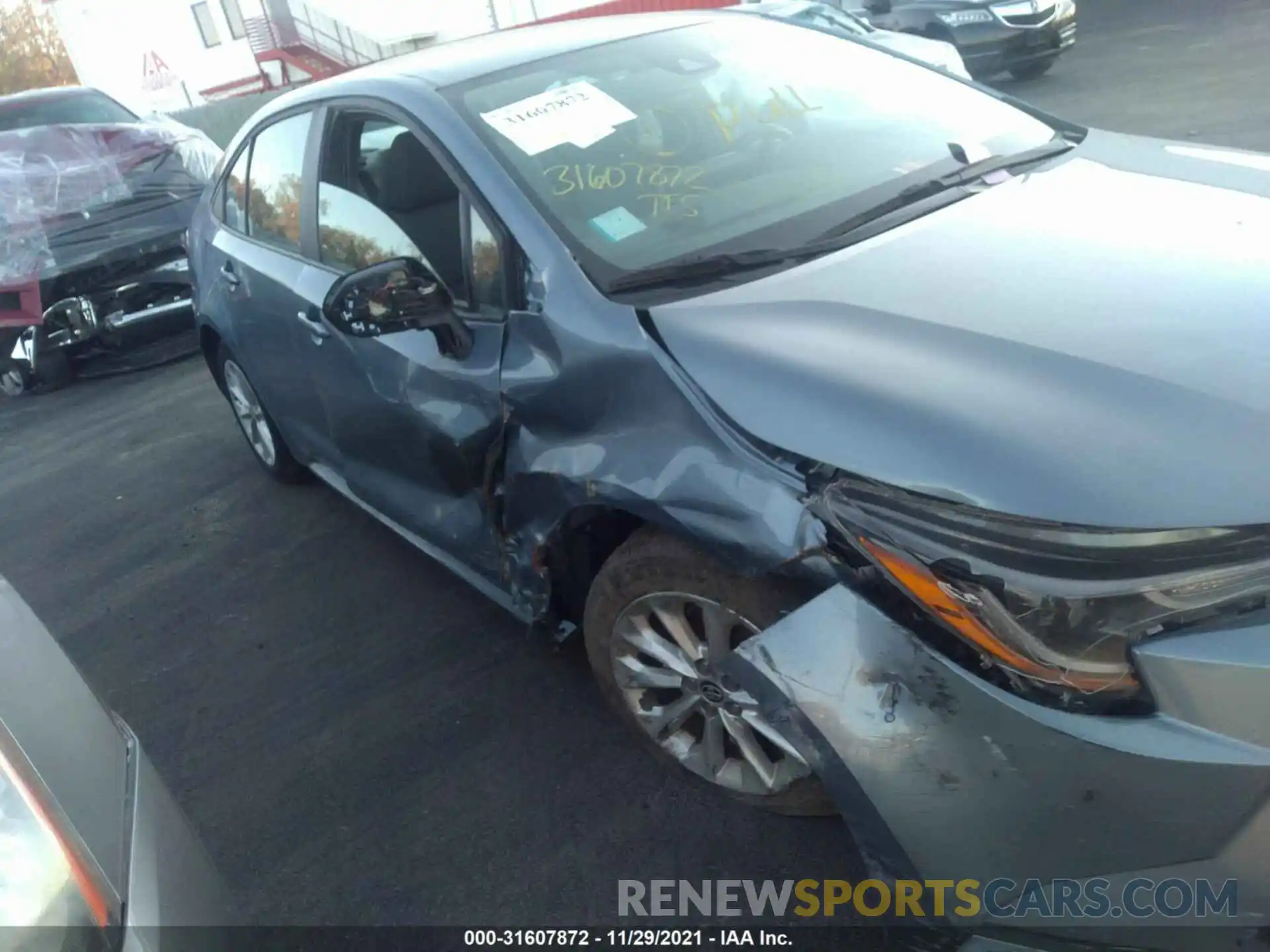 6 Photograph of a damaged car 5YFVPRAE1LP115202 TOYOTA COROLLA 2020