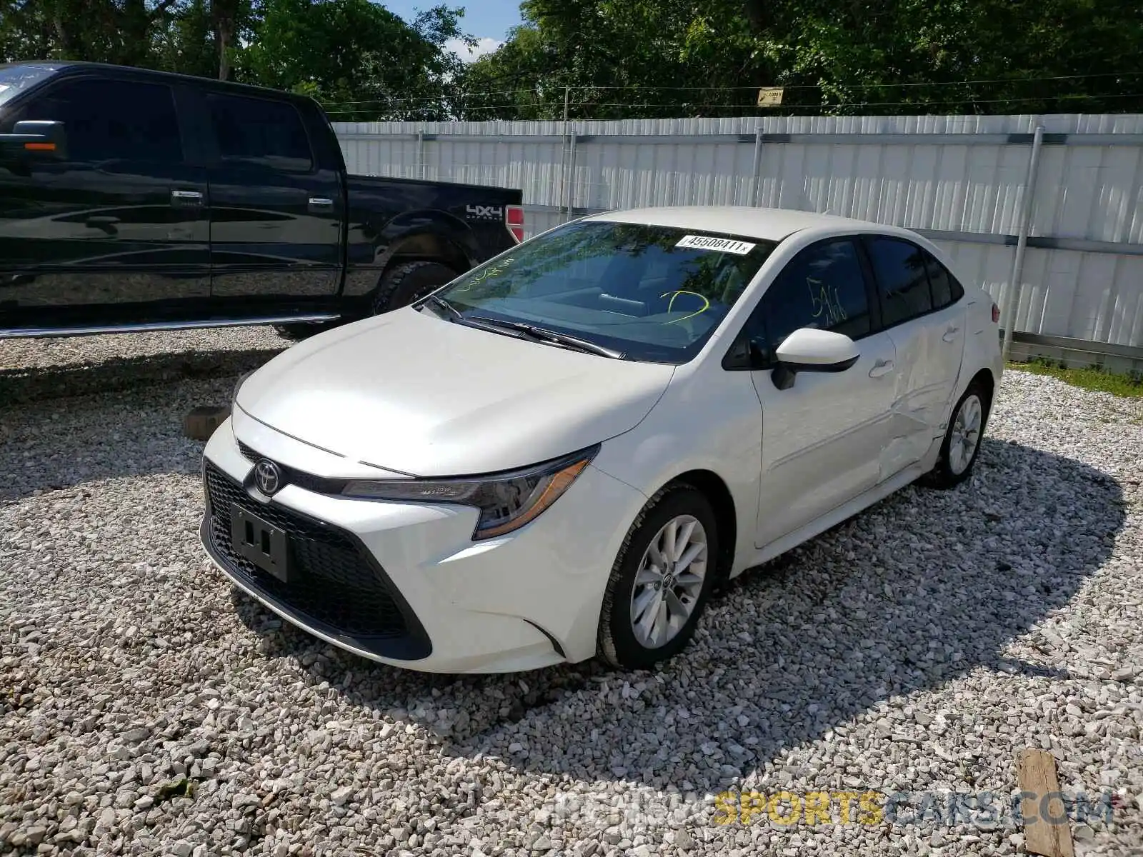 2 Photograph of a damaged car 5YFVPRAE2LP123681 TOYOTA COROLLA 2020