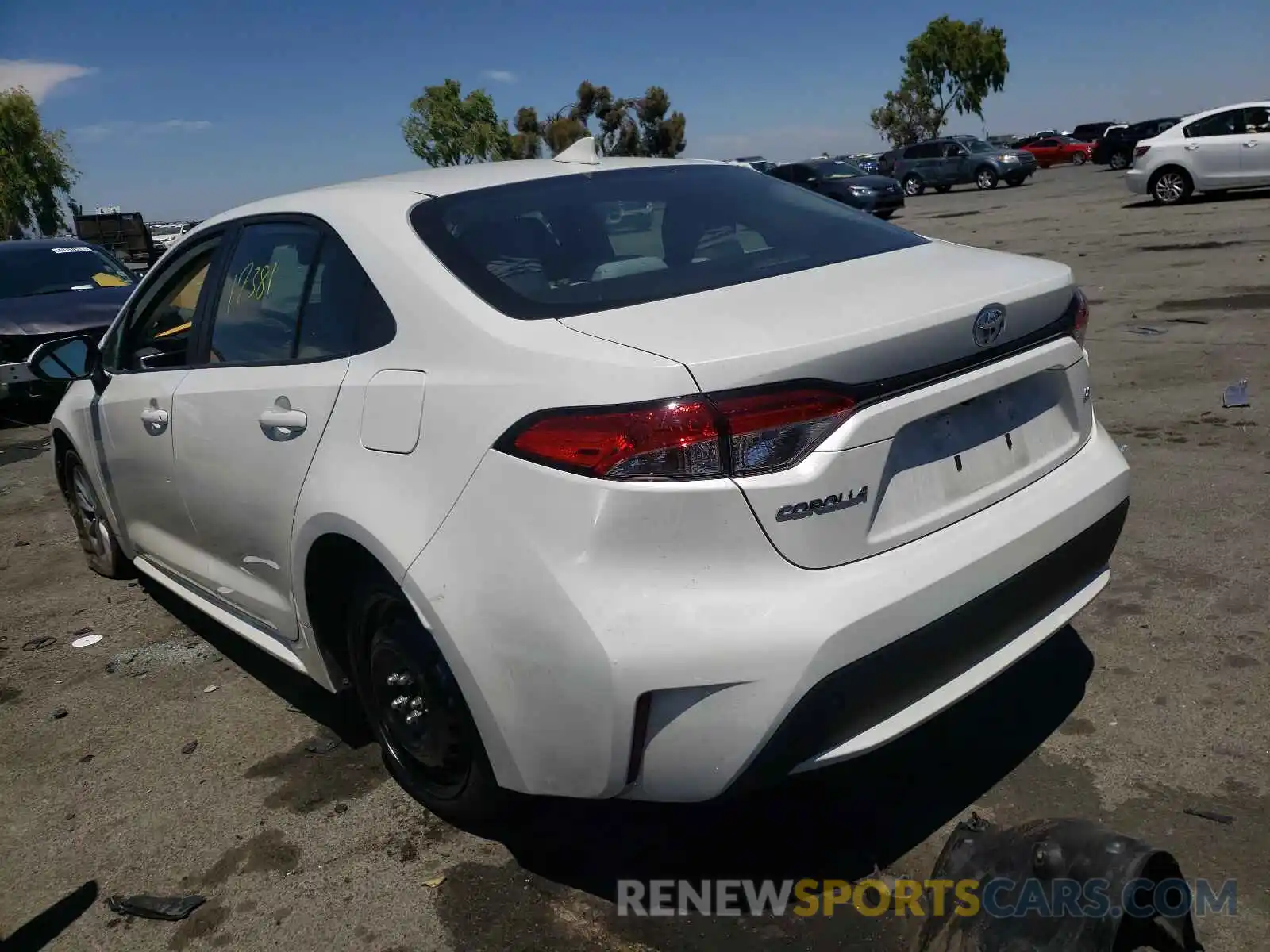 3 Photograph of a damaged car 5YFVPRAE2LP142053 TOYOTA COROLLA 2020