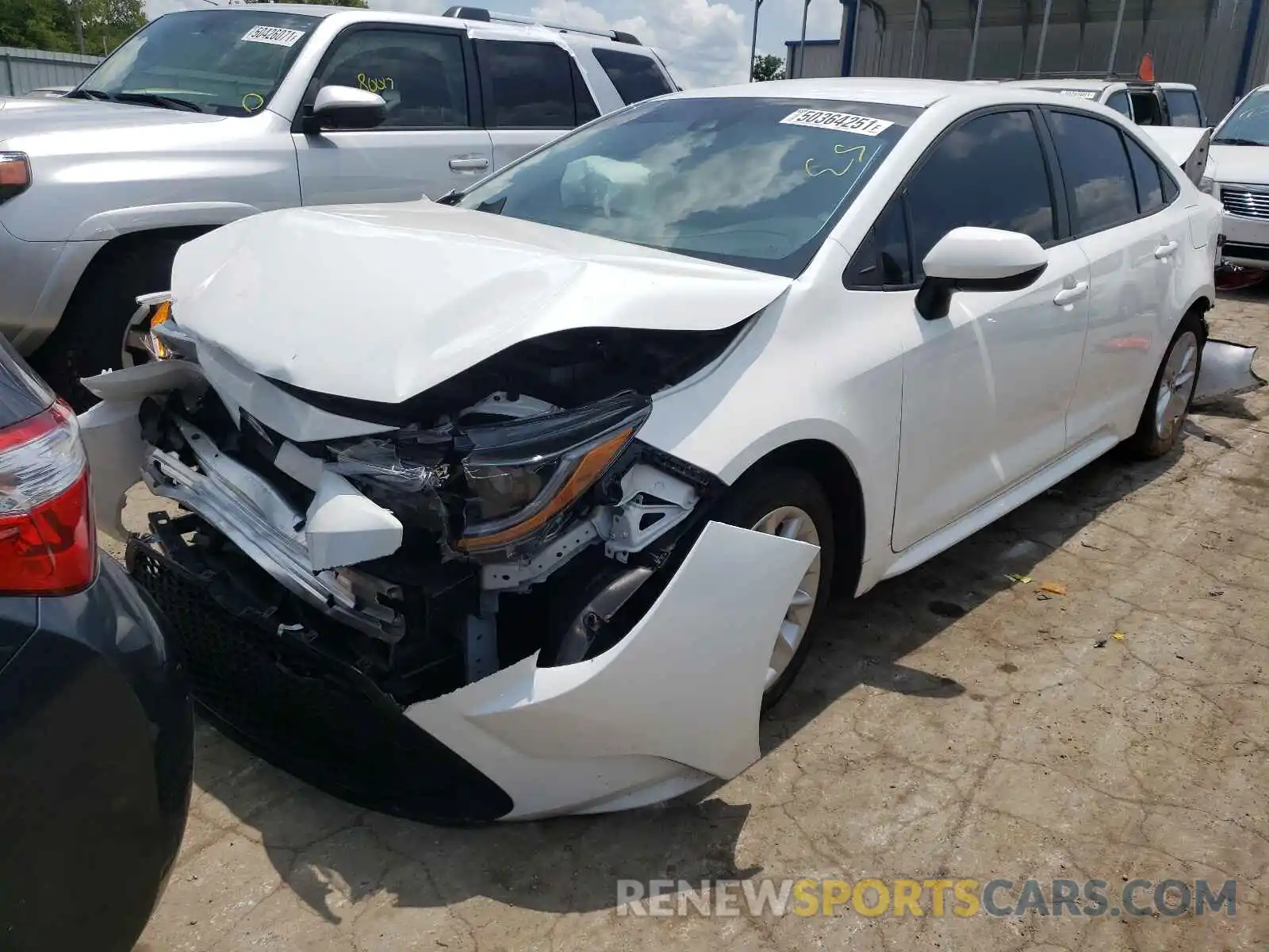 2 Photograph of a damaged car 5YFVPRAE3LP072501 TOYOTA COROLLA 2020