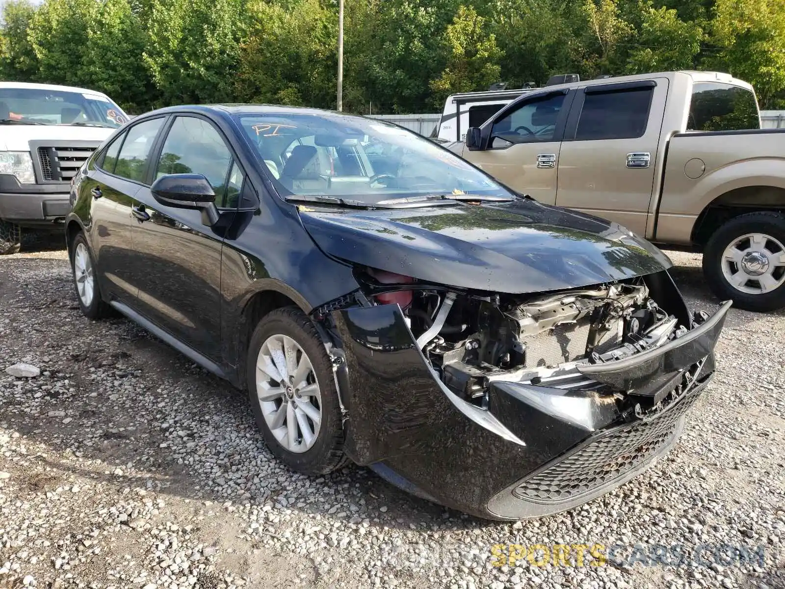 1 Photograph of a damaged car 5YFVPRAE3LP111460 TOYOTA COROLLA 2020