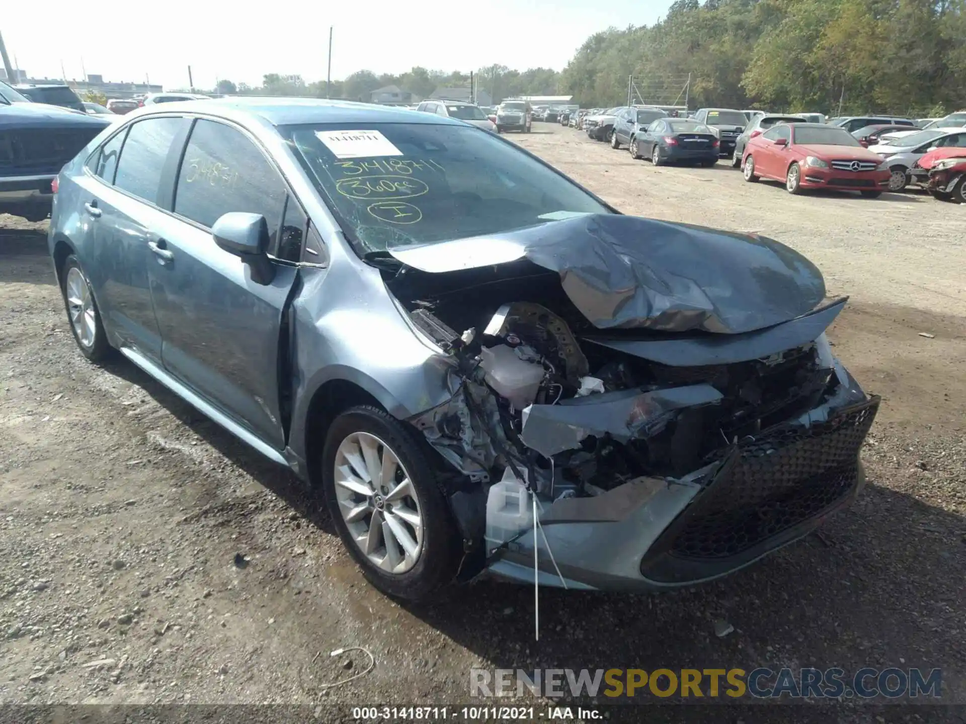 1 Photograph of a damaged car 5YFVPRAE4LP100239 TOYOTA COROLLA 2020