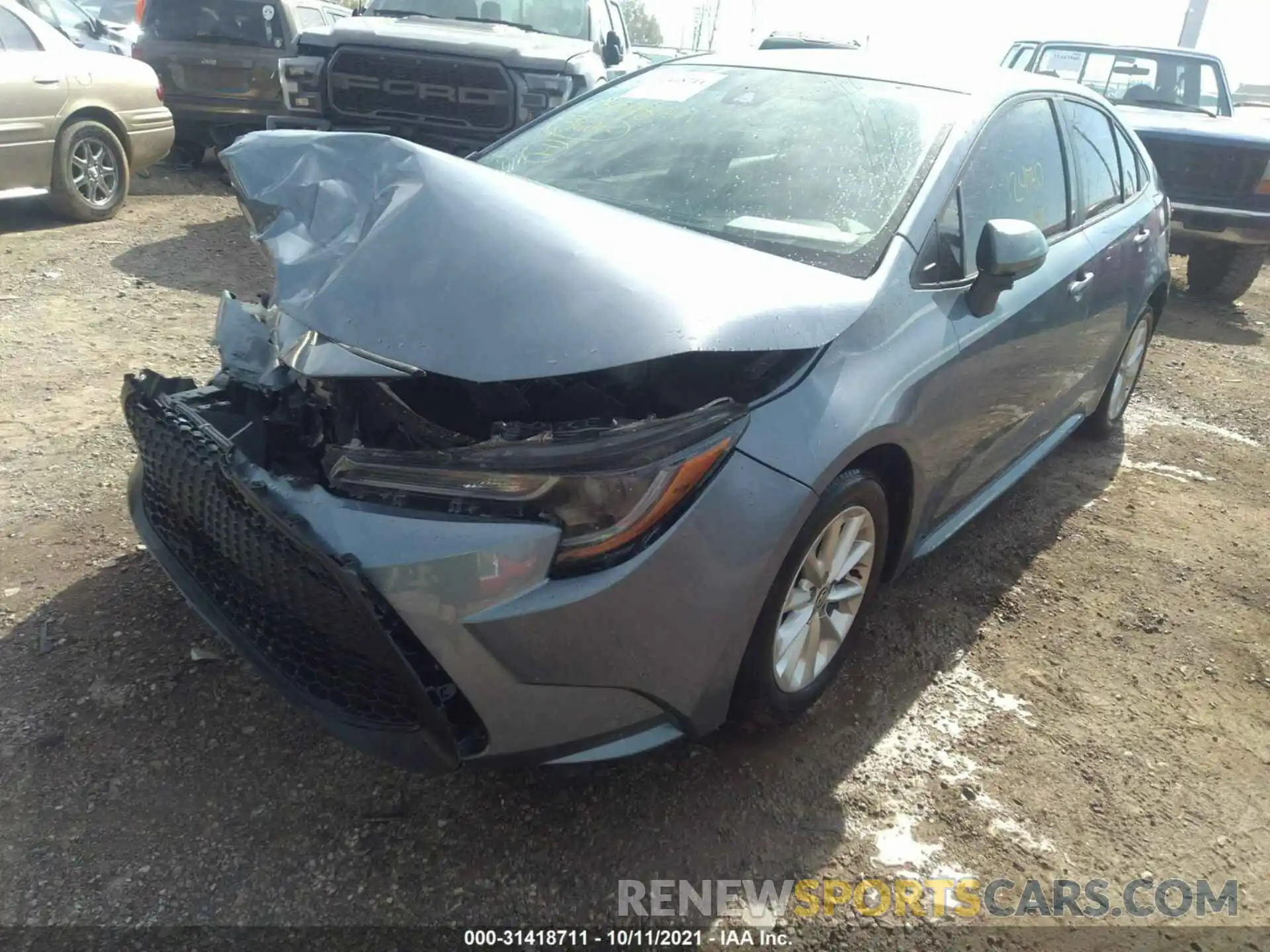 2 Photograph of a damaged car 5YFVPRAE4LP100239 TOYOTA COROLLA 2020