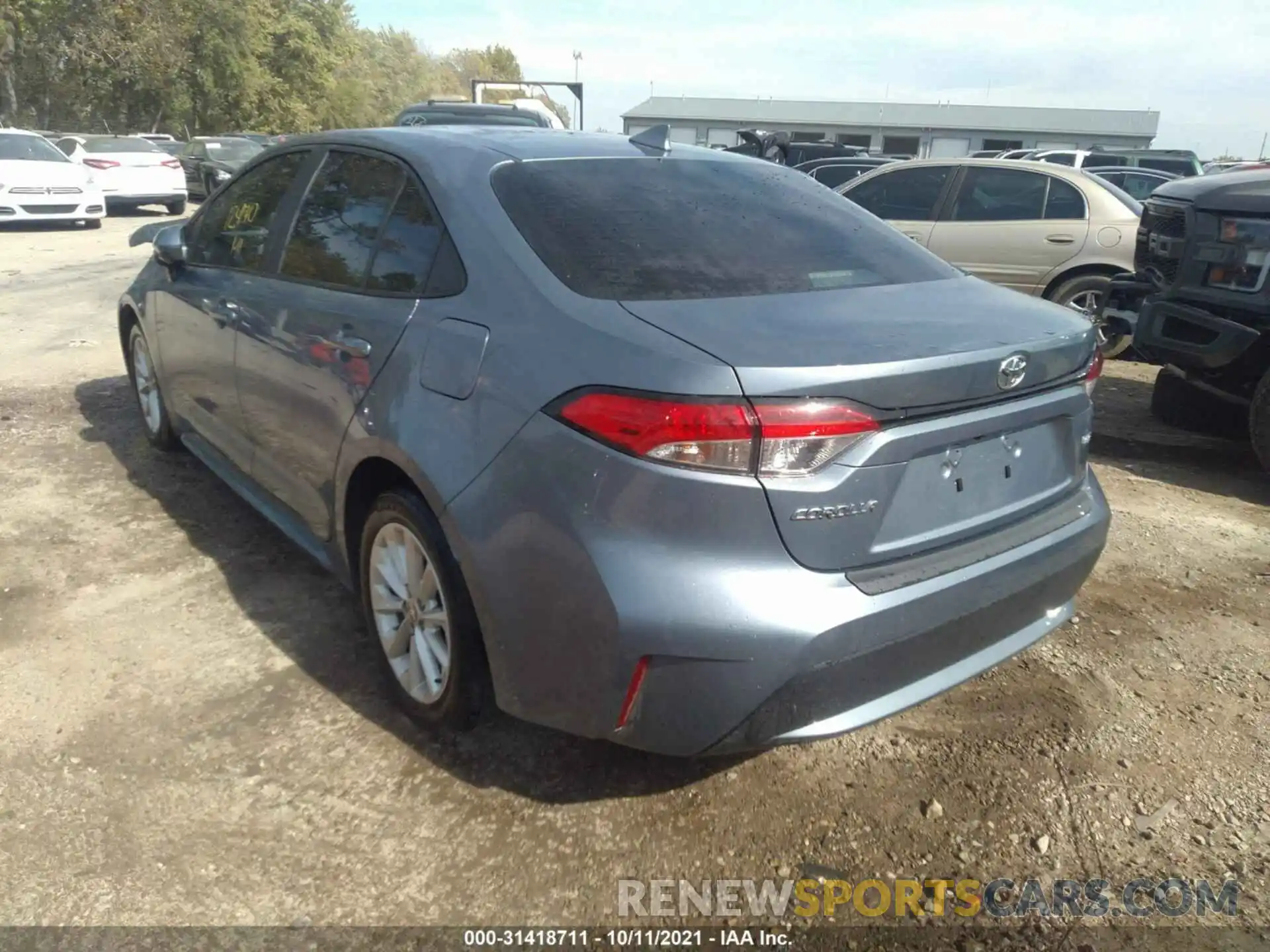 3 Photograph of a damaged car 5YFVPRAE4LP100239 TOYOTA COROLLA 2020