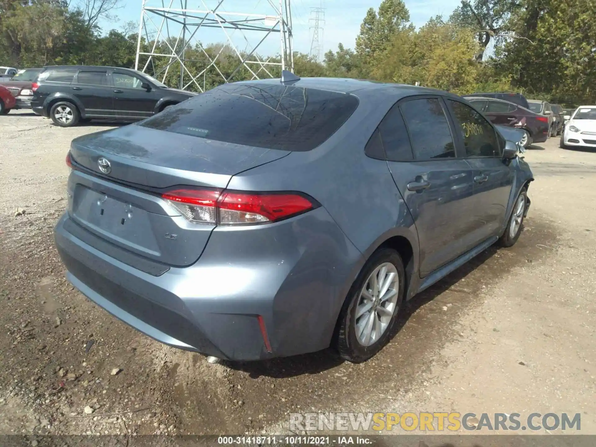 4 Photograph of a damaged car 5YFVPRAE4LP100239 TOYOTA COROLLA 2020