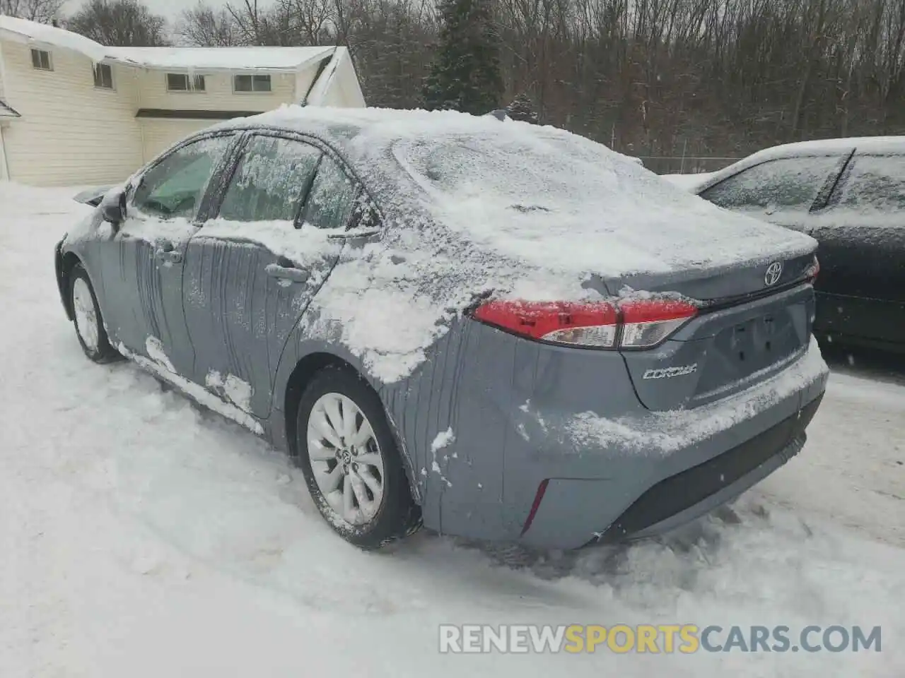 3 Photograph of a damaged car 5YFVPRAE5LP095827 TOYOTA COROLLA 2020