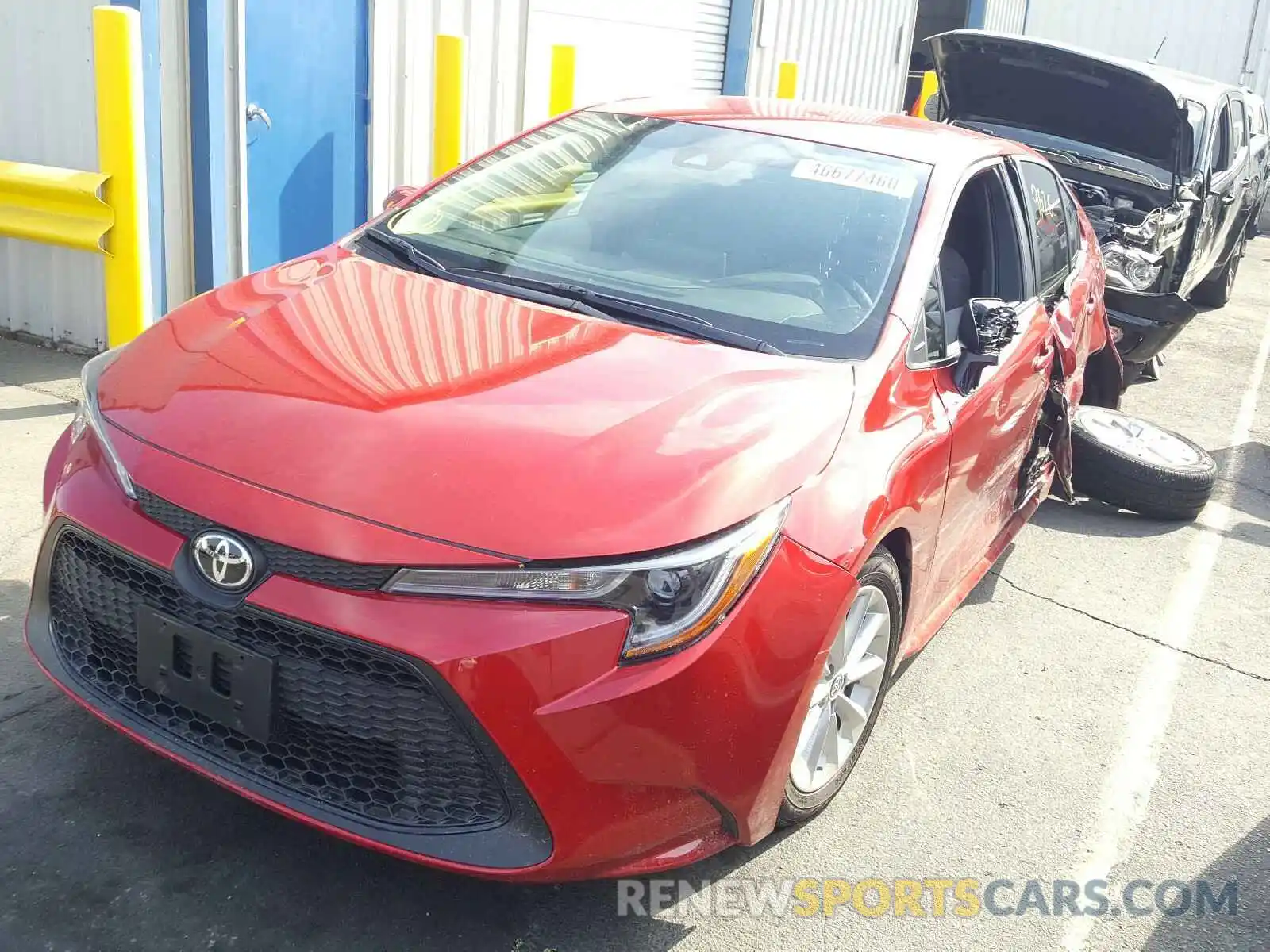 2 Photograph of a damaged car 5YFVPRAE5LP124226 TOYOTA COROLLA 2020