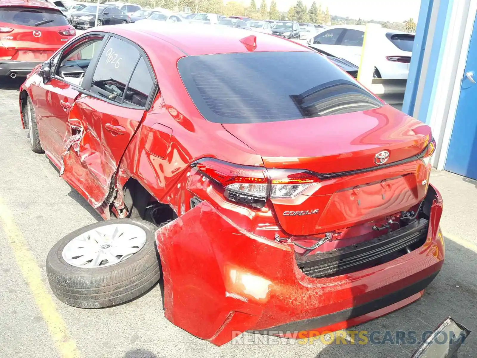 3 Photograph of a damaged car 5YFVPRAE5LP124226 TOYOTA COROLLA 2020