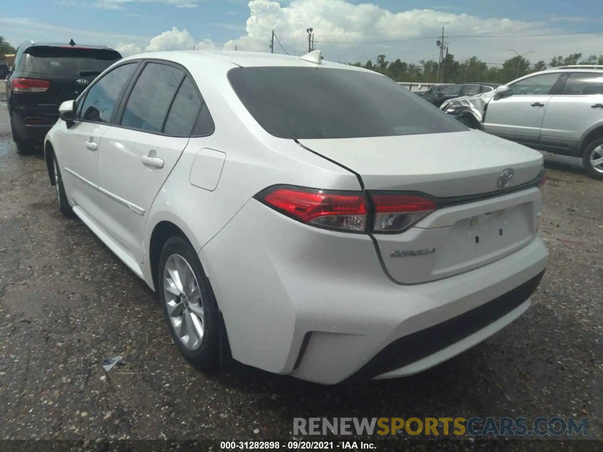 3 Photograph of a damaged car 5YFVPRAE6LP097554 TOYOTA COROLLA 2020