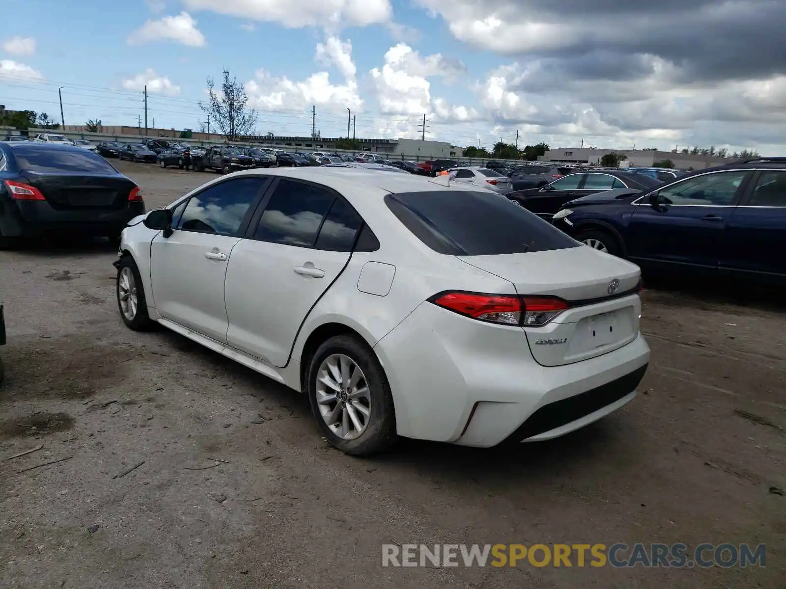 3 Photograph of a damaged car 5YFVPRAE7LP107010 TOYOTA COROLLA 2020