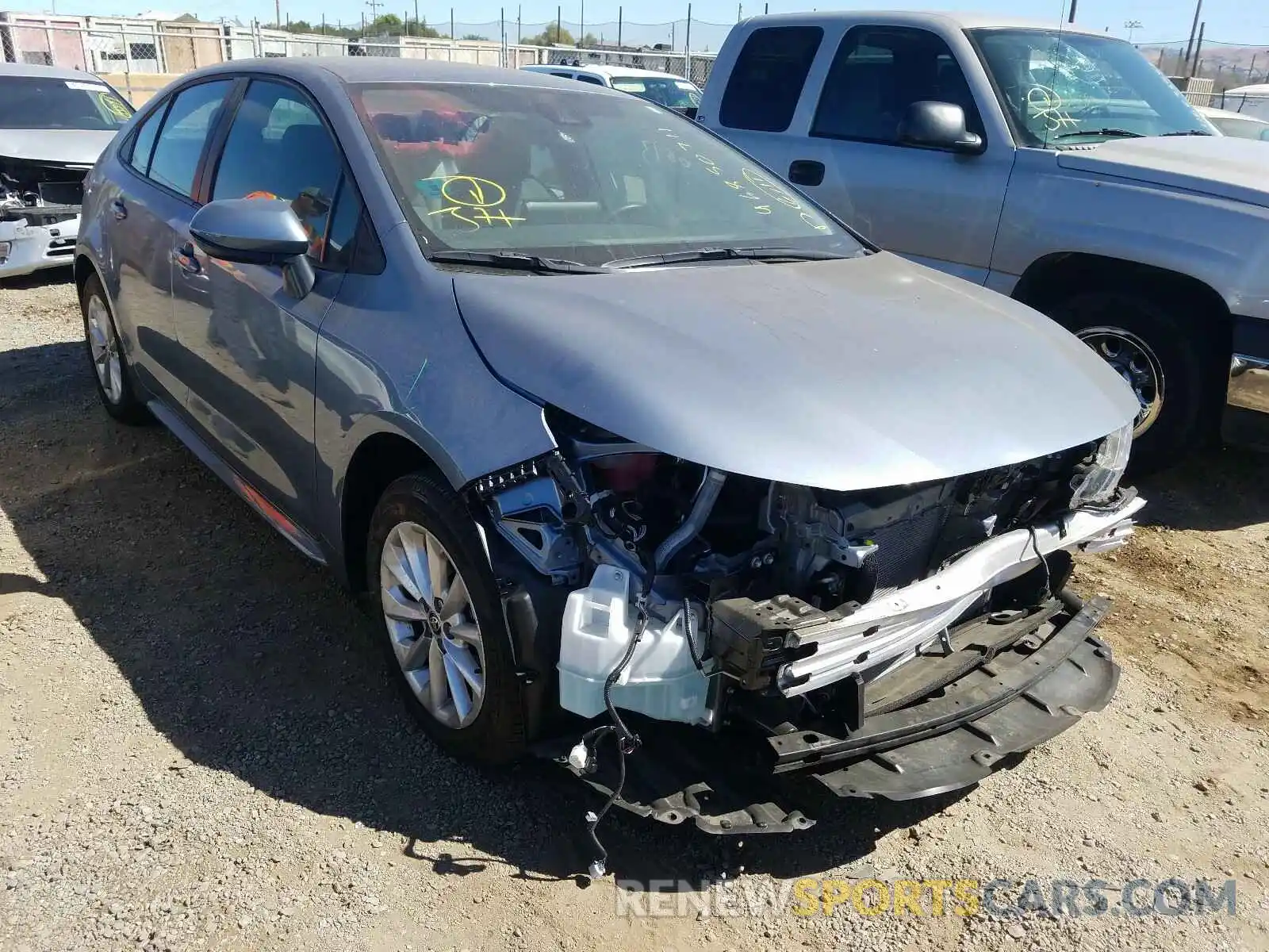 1 Photograph of a damaged car 5YFVPRAE7LP111963 TOYOTA COROLLA 2020