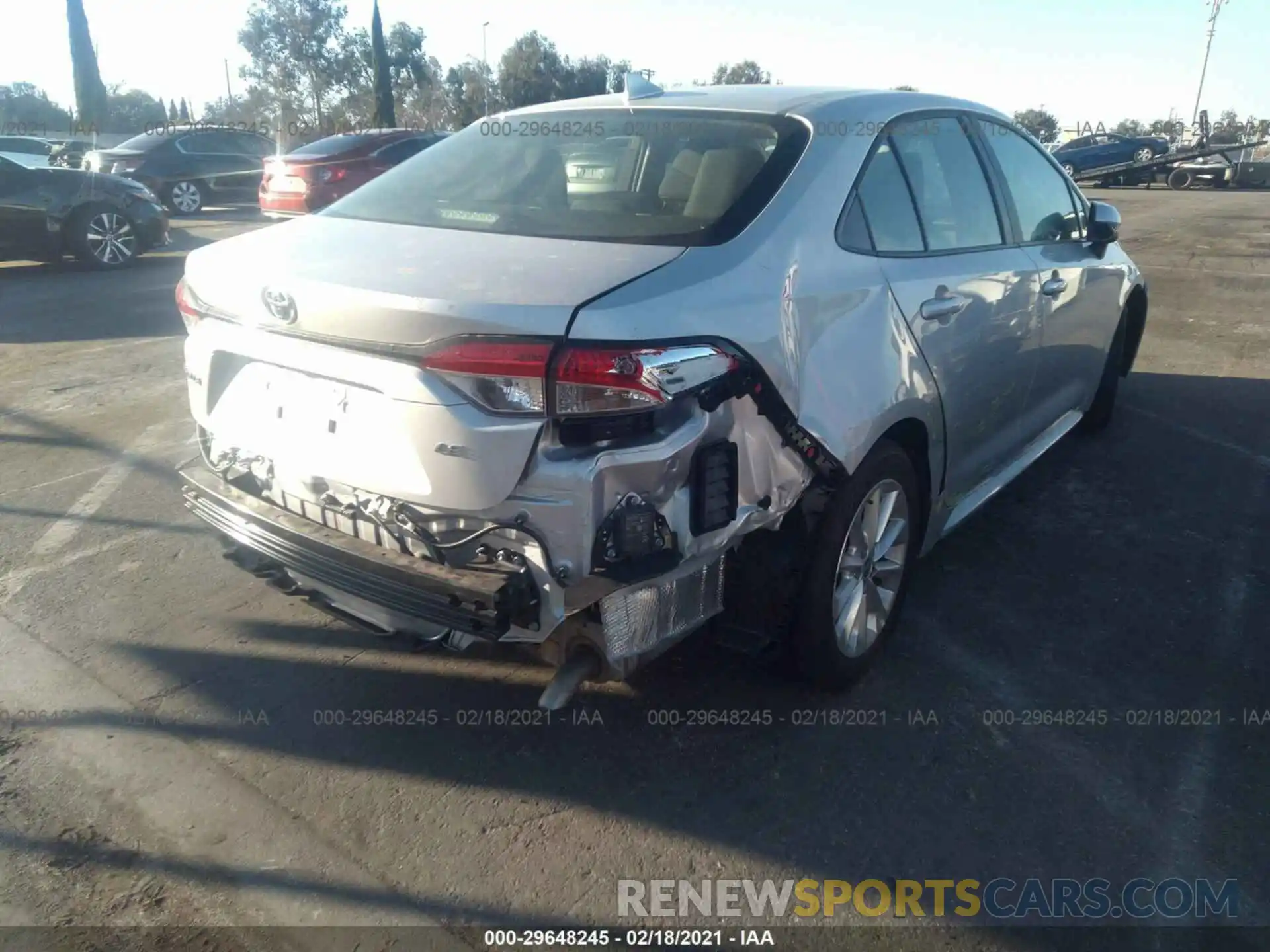 4 Photograph of a damaged car 5YFVPRAEXLP075282 TOYOTA COROLLA 2020