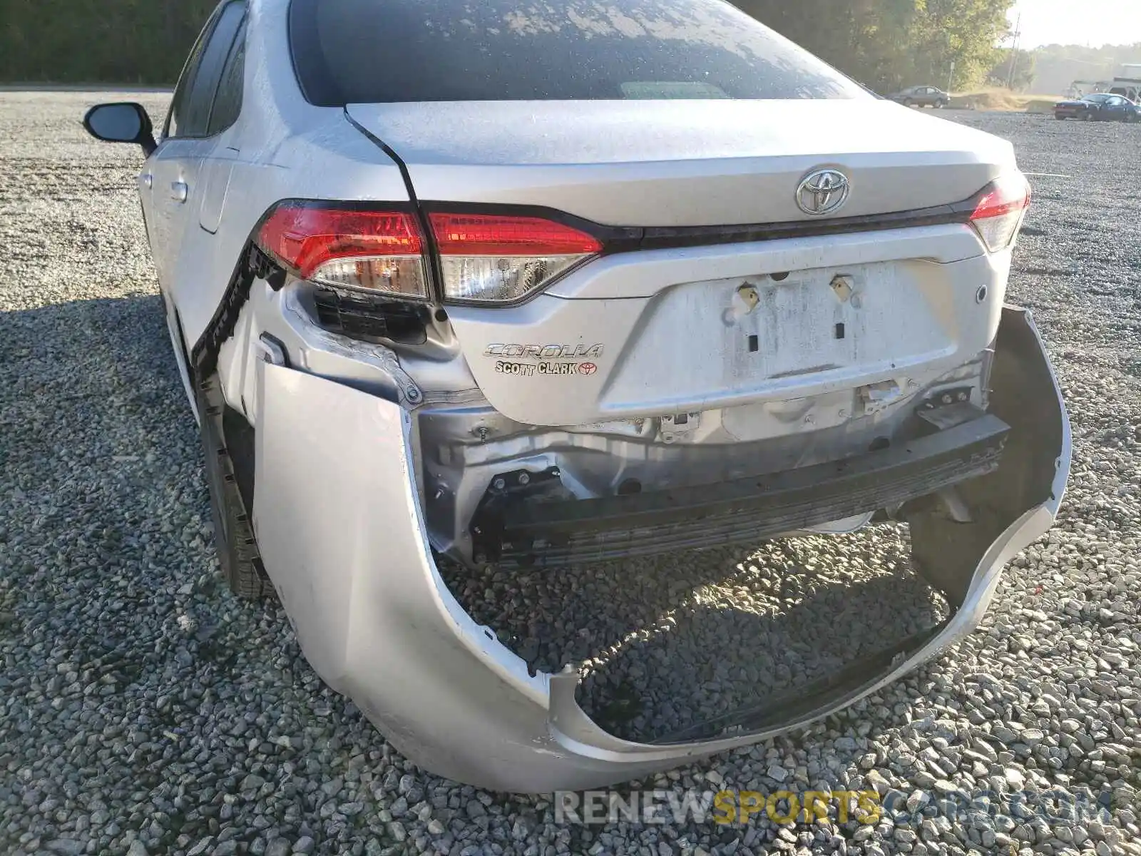 9 Photograph of a damaged car JTDDPRAE1LJ080502 TOYOTA COROLLA 2020