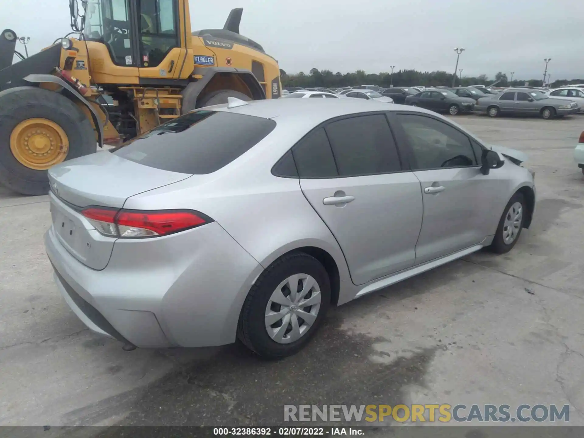 4 Photograph of a damaged car JTDDPRAE4LJ069414 TOYOTA COROLLA 2020