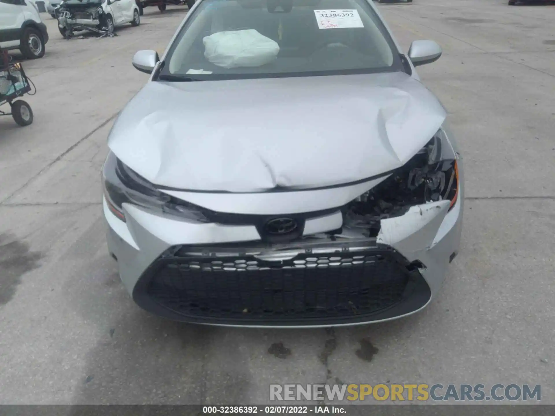 6 Photograph of a damaged car JTDDPRAE4LJ069414 TOYOTA COROLLA 2020