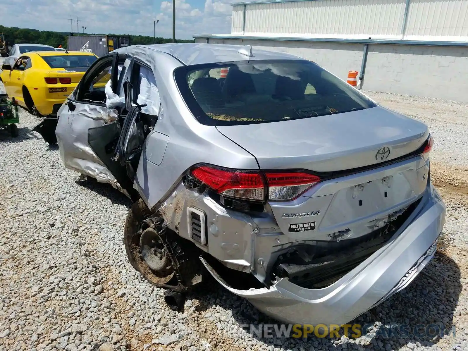 3 Photograph of a damaged car JTDDPRAE5LJ058471 TOYOTA COROLLA 2020