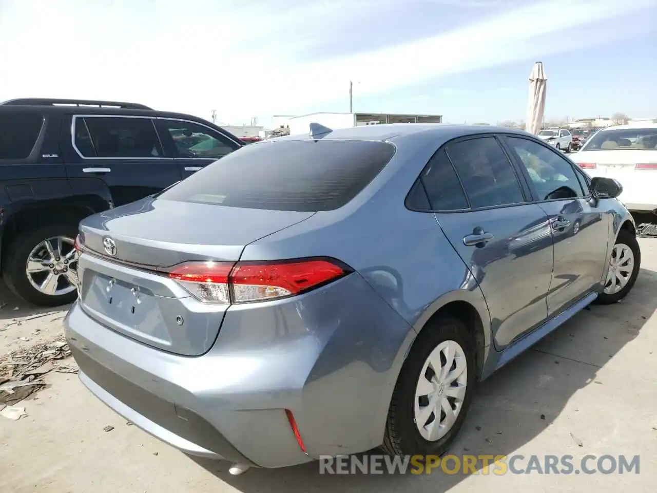 4 Photograph of a damaged car JTDDPRAE5LJ101951 TOYOTA COROLLA 2020