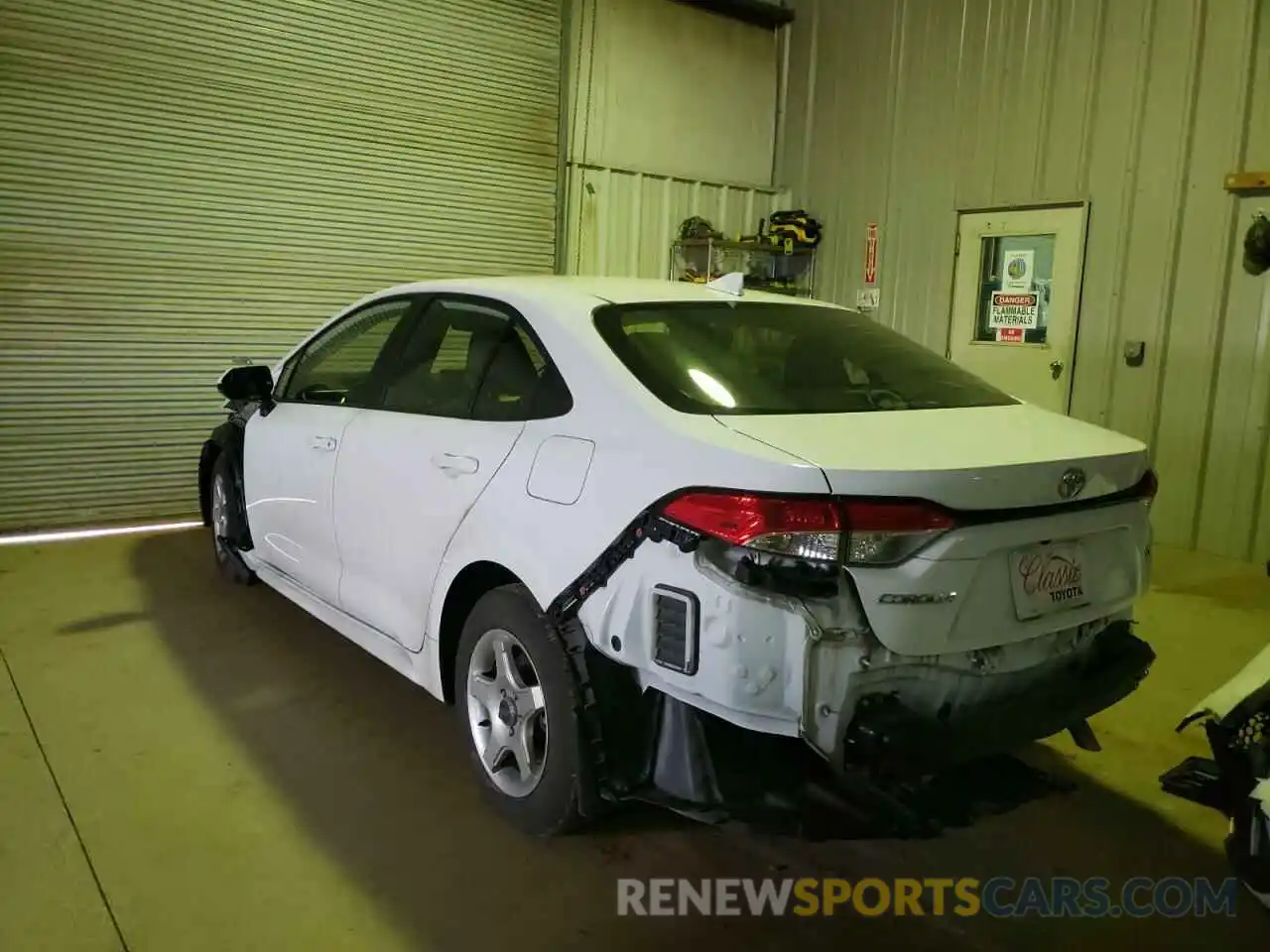 3 Photograph of a damaged car JTDDPRAE6LJ076820 TOYOTA COROLLA 2020