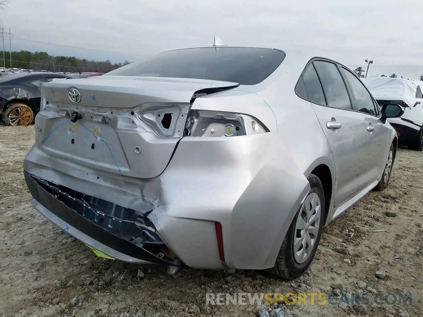 4 Photograph of a damaged car JTDDPRAE7LJ016352 TOYOTA COROLLA 2020