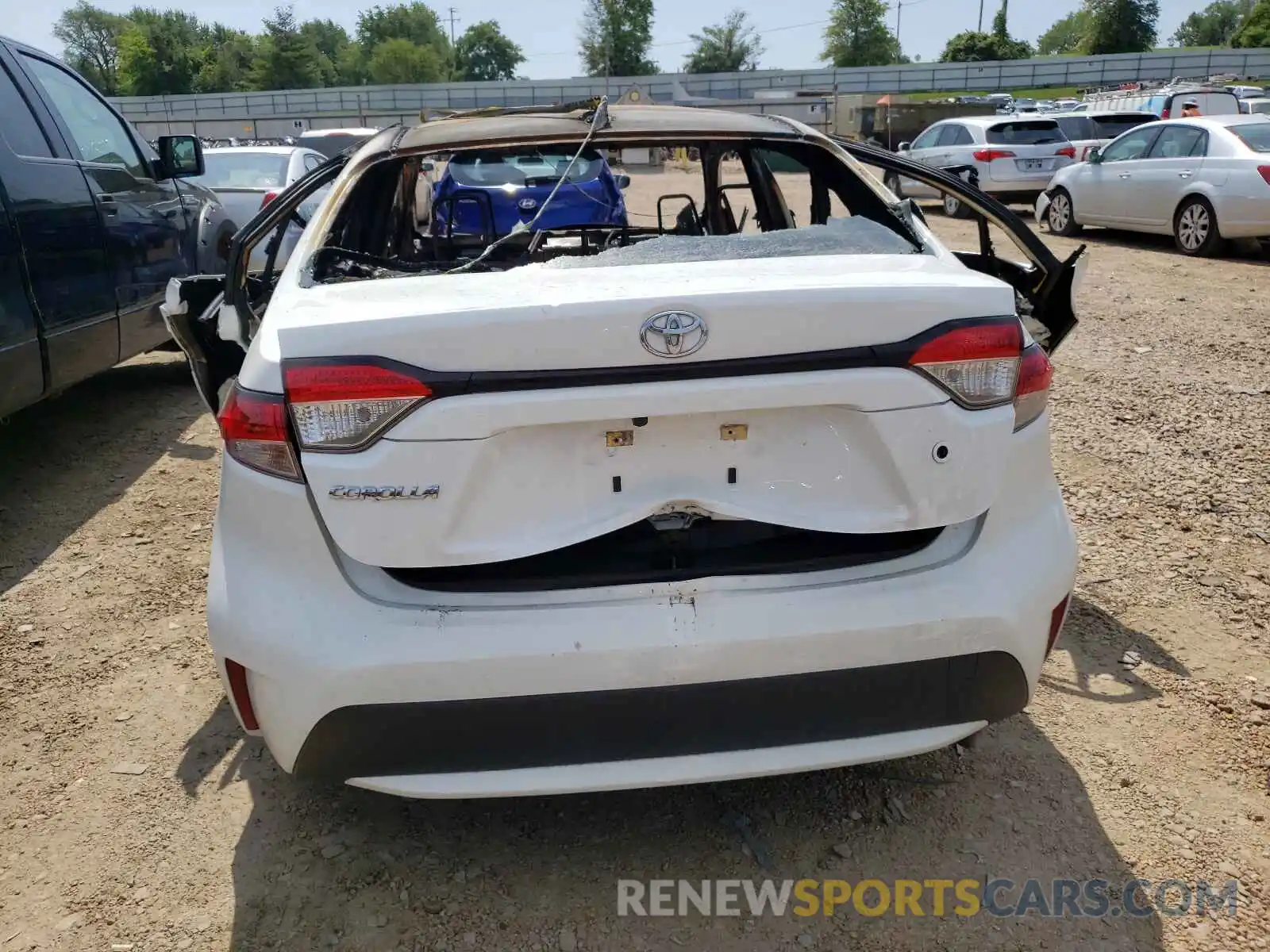 9 Photograph of a damaged car JTDDPRAE7LJ023253 TOYOTA COROLLA 2020