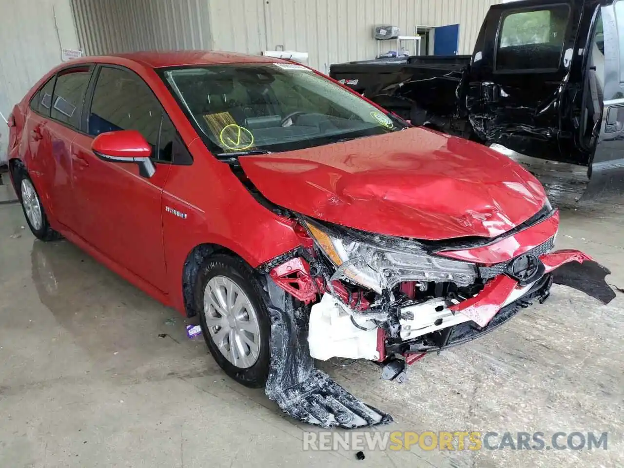 1 Photograph of a damaged car JTDEBRBE0LJ000334 TOYOTA COROLLA 2020