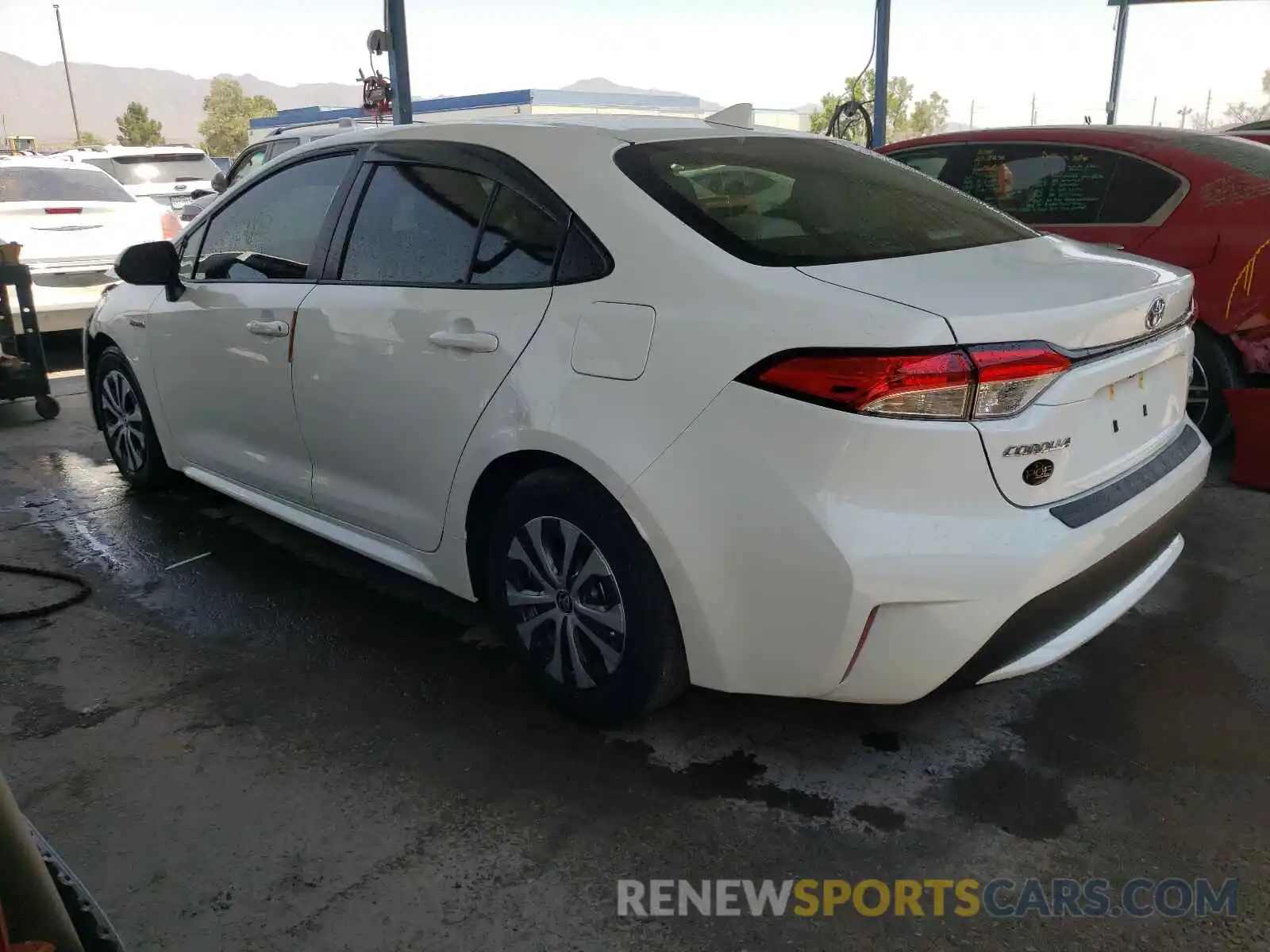 3 Photograph of a damaged car JTDEBRBE0LJ000351 TOYOTA COROLLA 2020