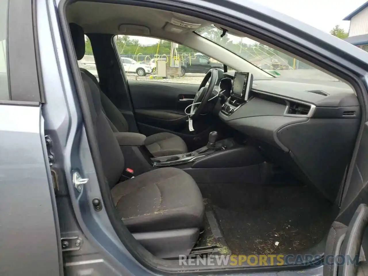 5 Photograph of a damaged car JTDEBRBE0LJ001421 TOYOTA COROLLA 2020