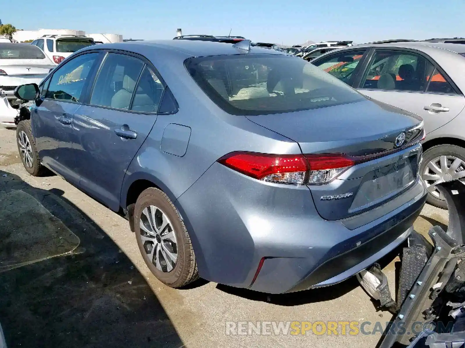 3 Photograph of a damaged car JTDEBRBE0LJ001869 TOYOTA COROLLA 2020