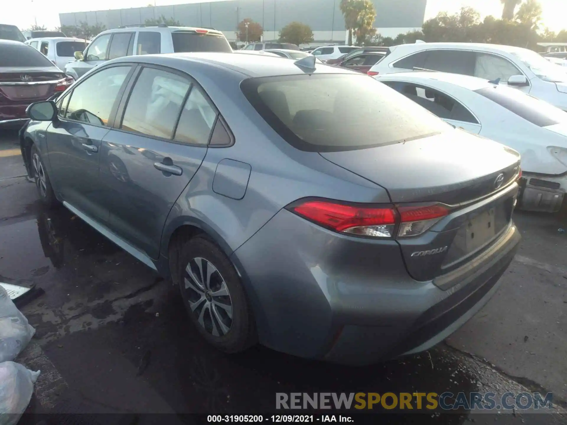 3 Photograph of a damaged car JTDEBRBE0LJ002438 TOYOTA COROLLA 2020