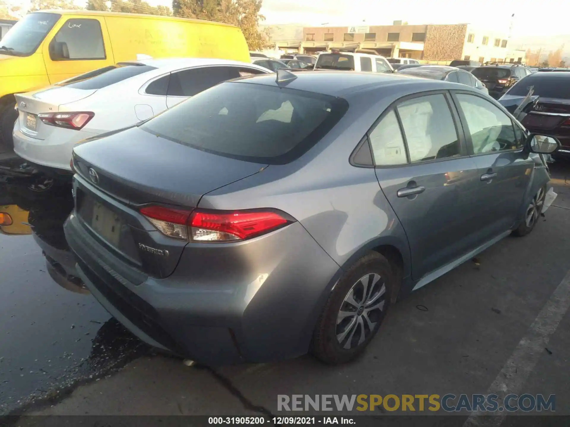 4 Photograph of a damaged car JTDEBRBE0LJ002438 TOYOTA COROLLA 2020