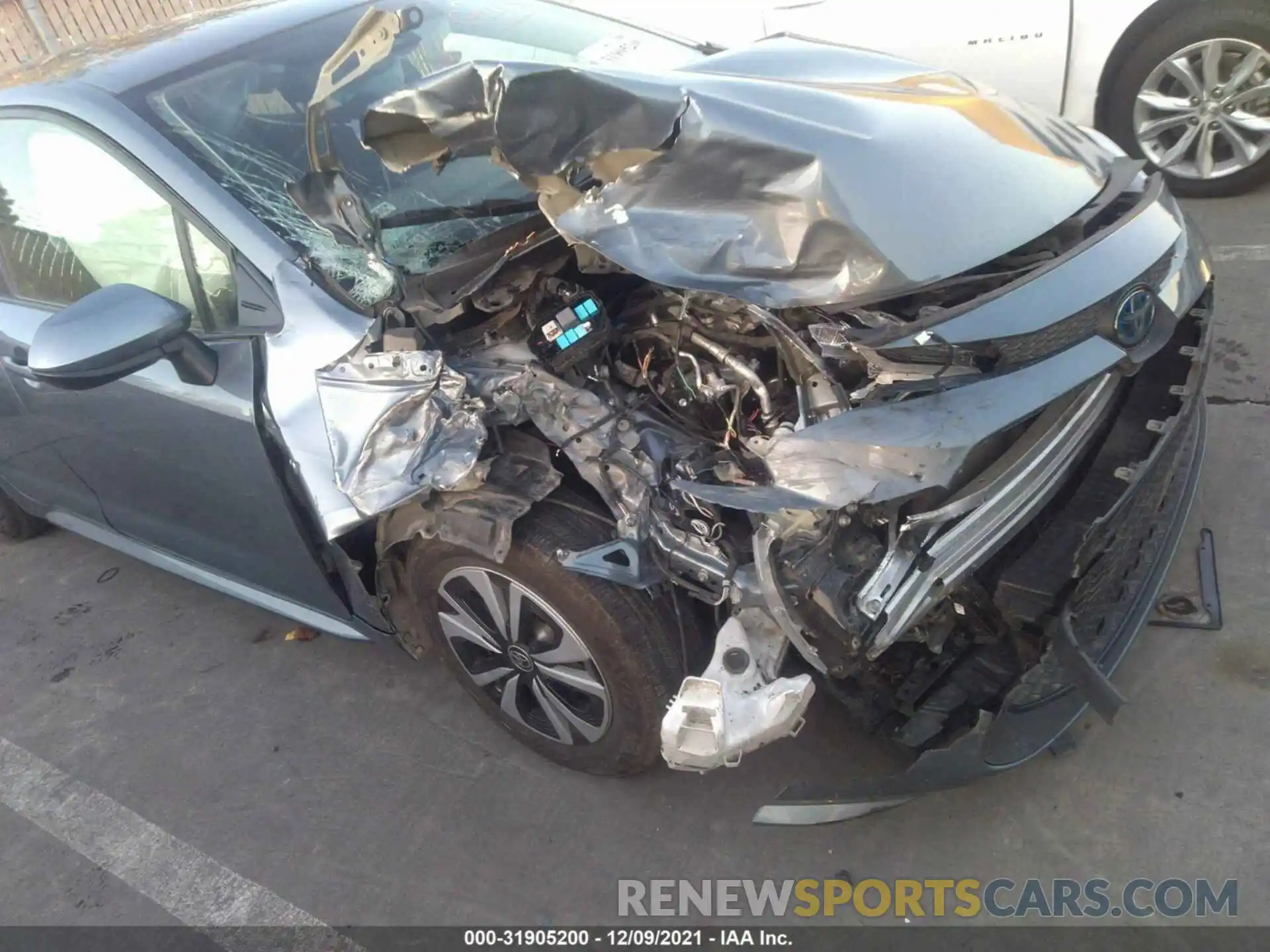 6 Photograph of a damaged car JTDEBRBE0LJ002438 TOYOTA COROLLA 2020