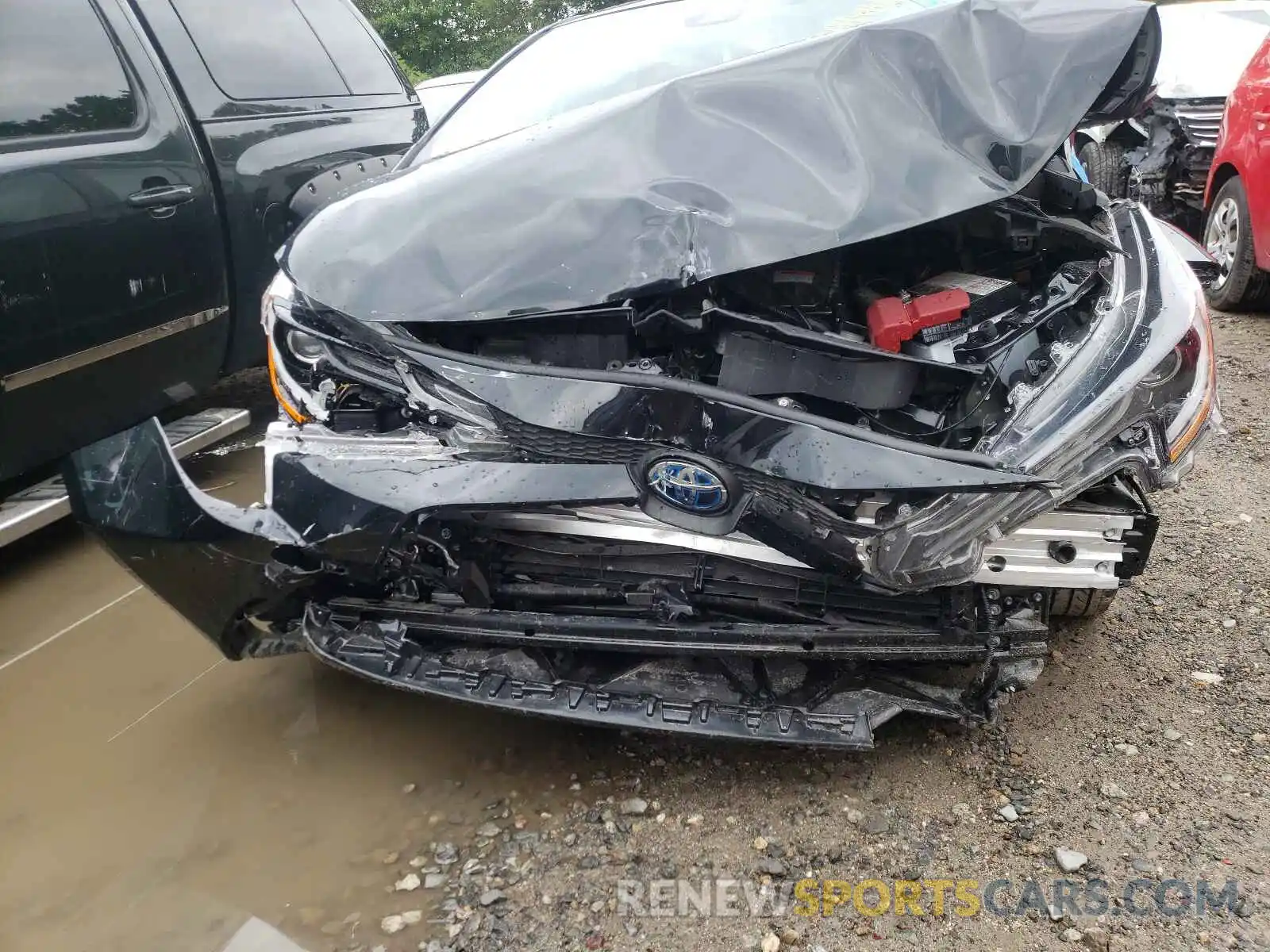 9 Photograph of a damaged car JTDEBRBE0LJ002455 TOYOTA COROLLA 2020