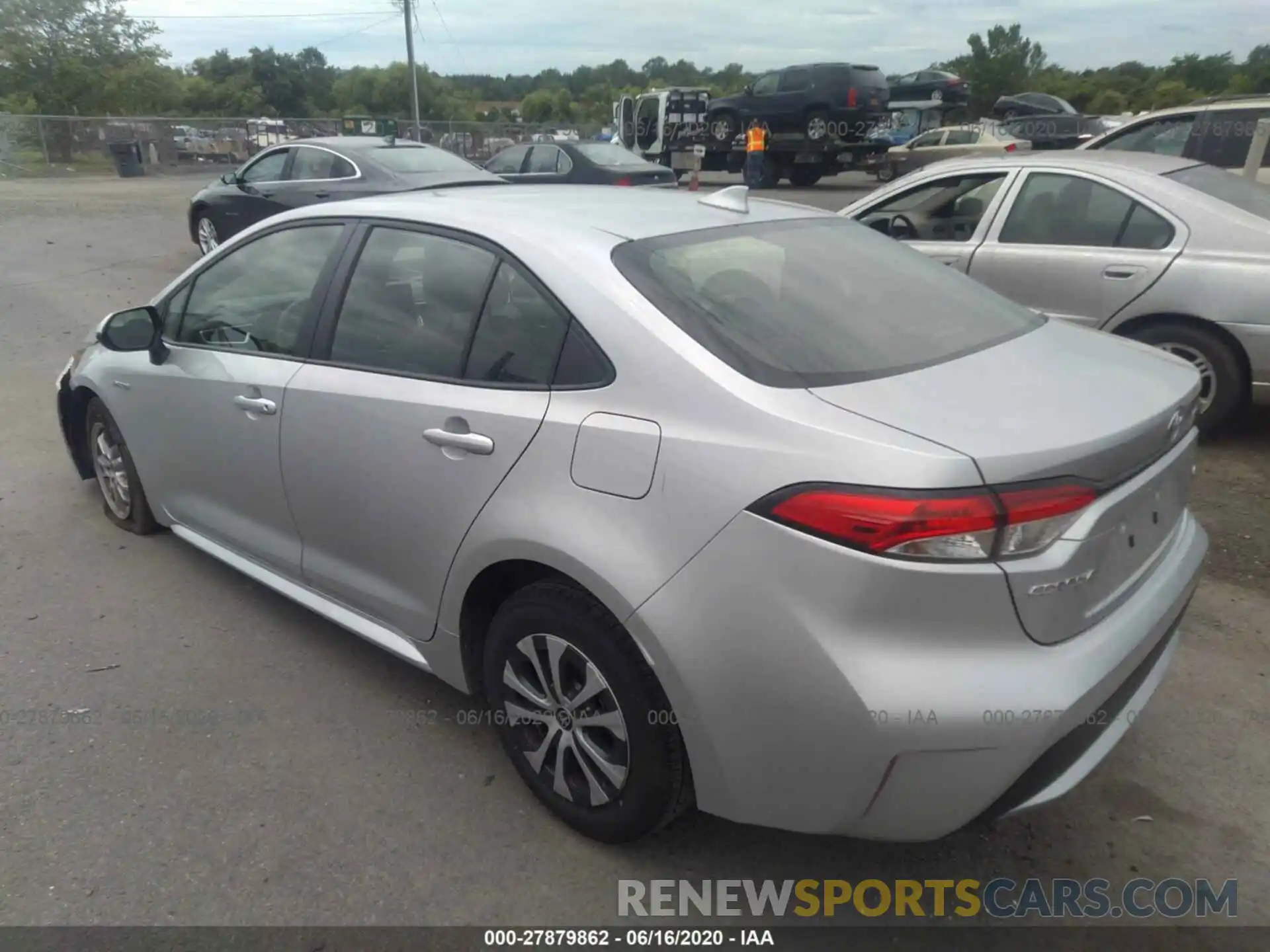 3 Photograph of a damaged car JTDEBRBE0LJ003797 TOYOTA COROLLA 2020