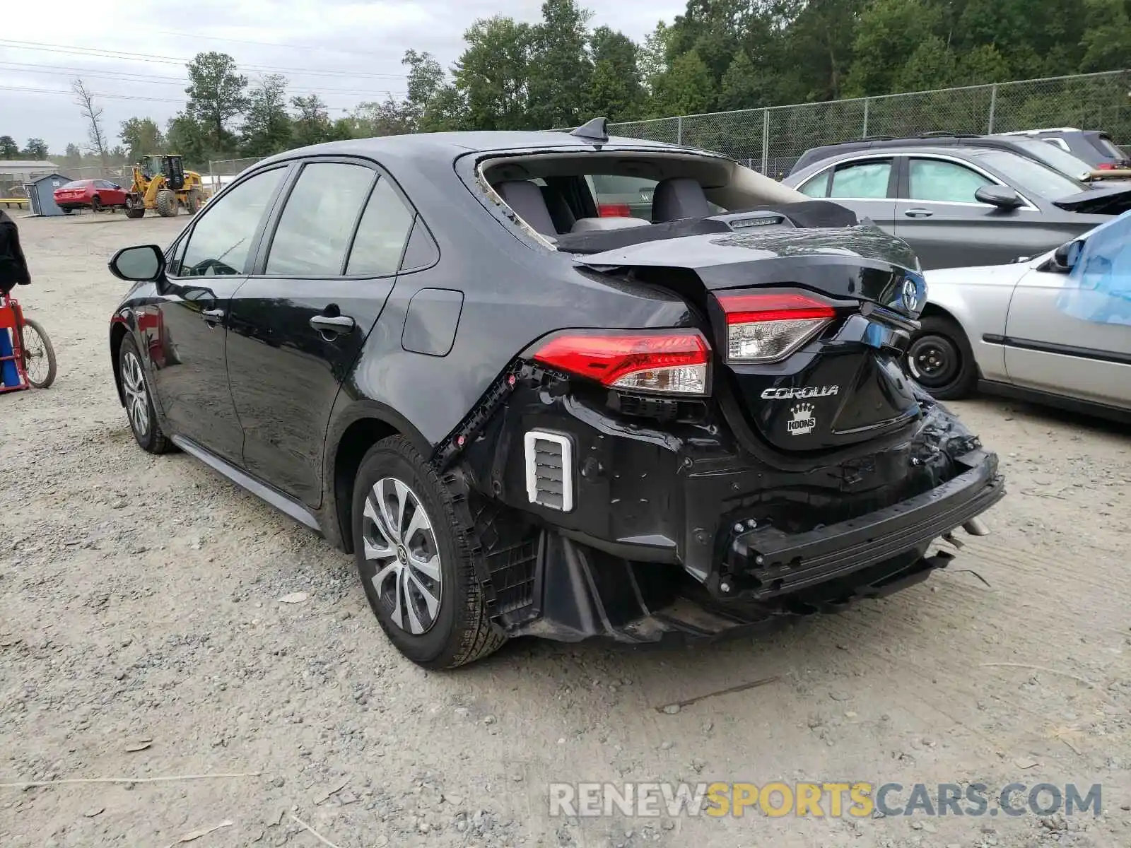 3 Photograph of a damaged car JTDEBRBE0LJ004478 TOYOTA COROLLA 2020