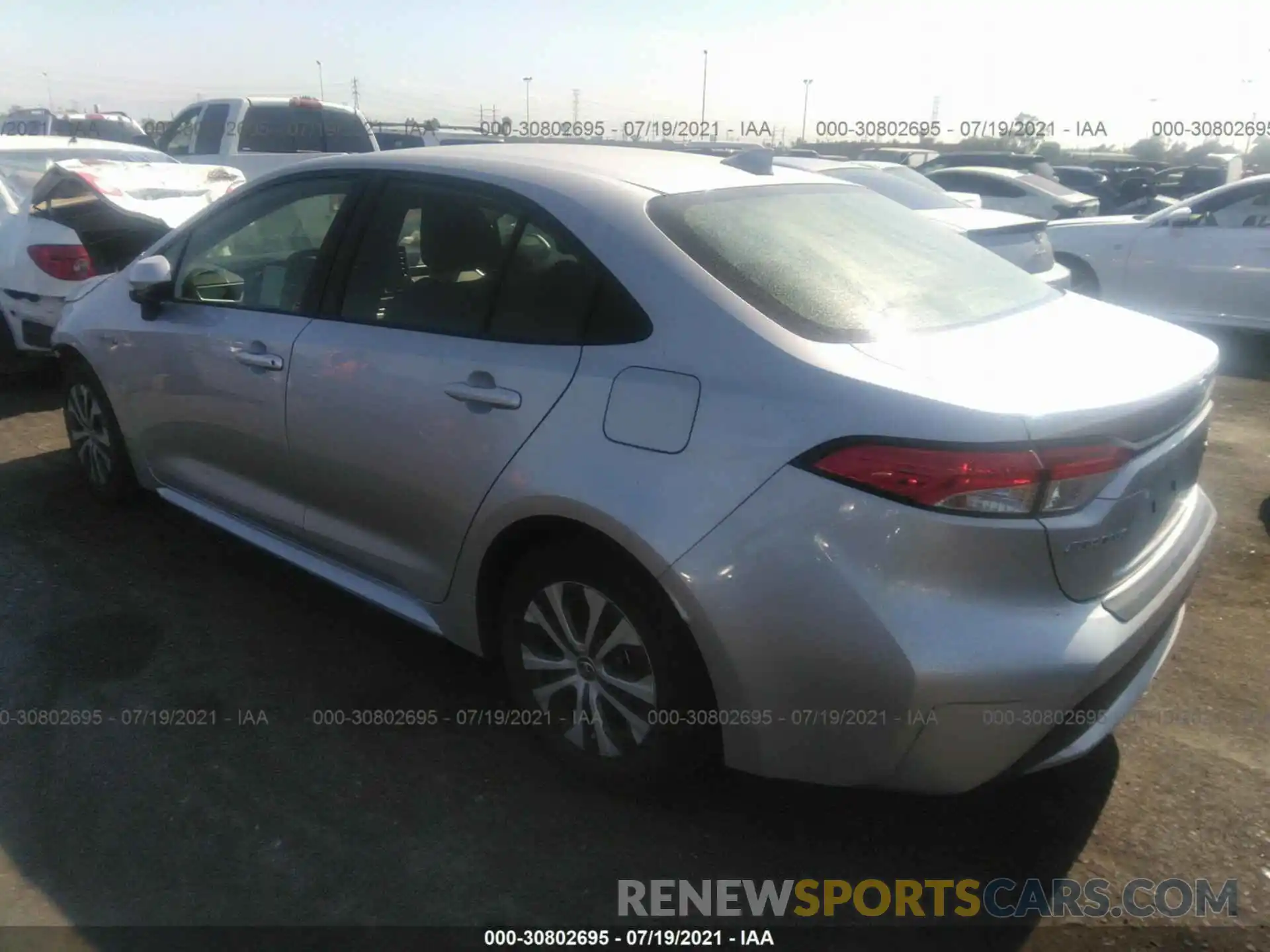 3 Photograph of a damaged car JTDEBRBE0LJ004898 TOYOTA COROLLA 2020