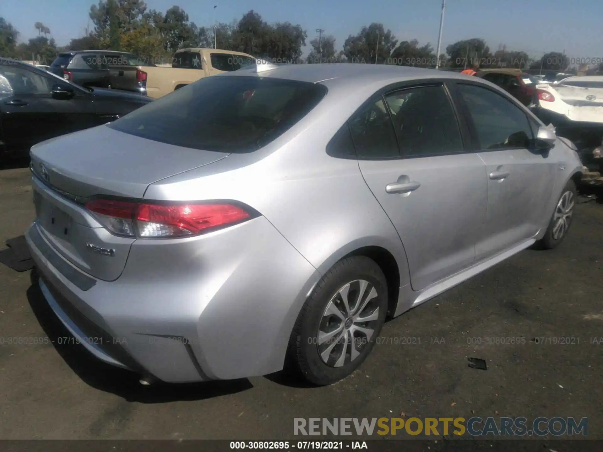 4 Photograph of a damaged car JTDEBRBE0LJ004898 TOYOTA COROLLA 2020