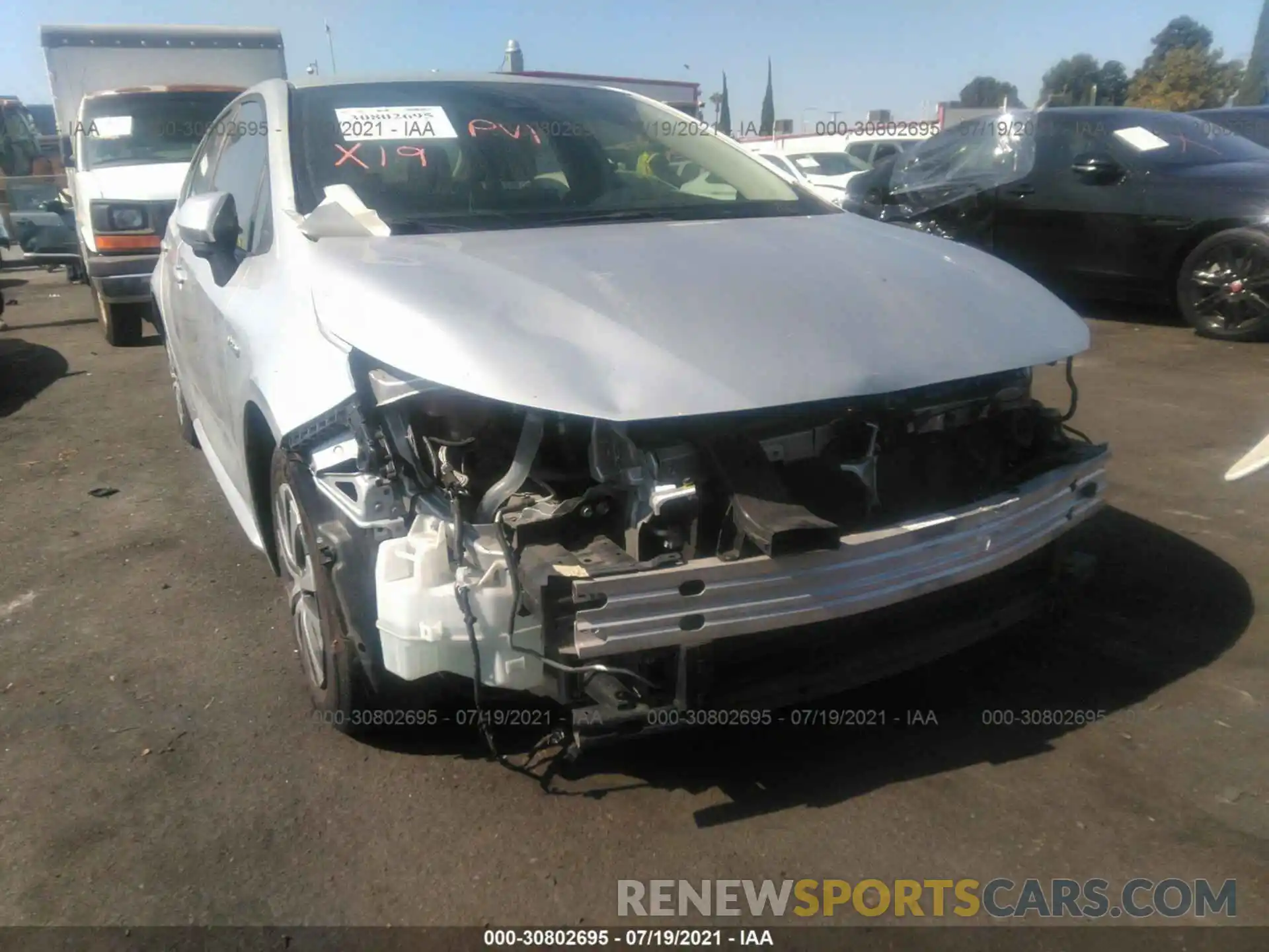 6 Photograph of a damaged car JTDEBRBE0LJ004898 TOYOTA COROLLA 2020