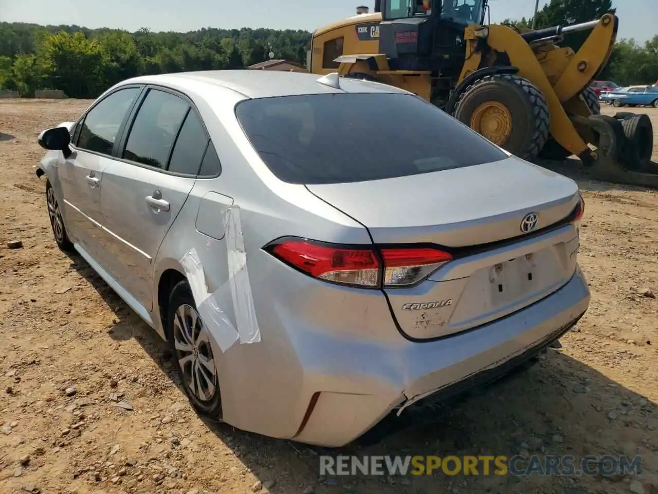 3 Photograph of a damaged car JTDEBRBE0LJ006151 TOYOTA COROLLA 2020