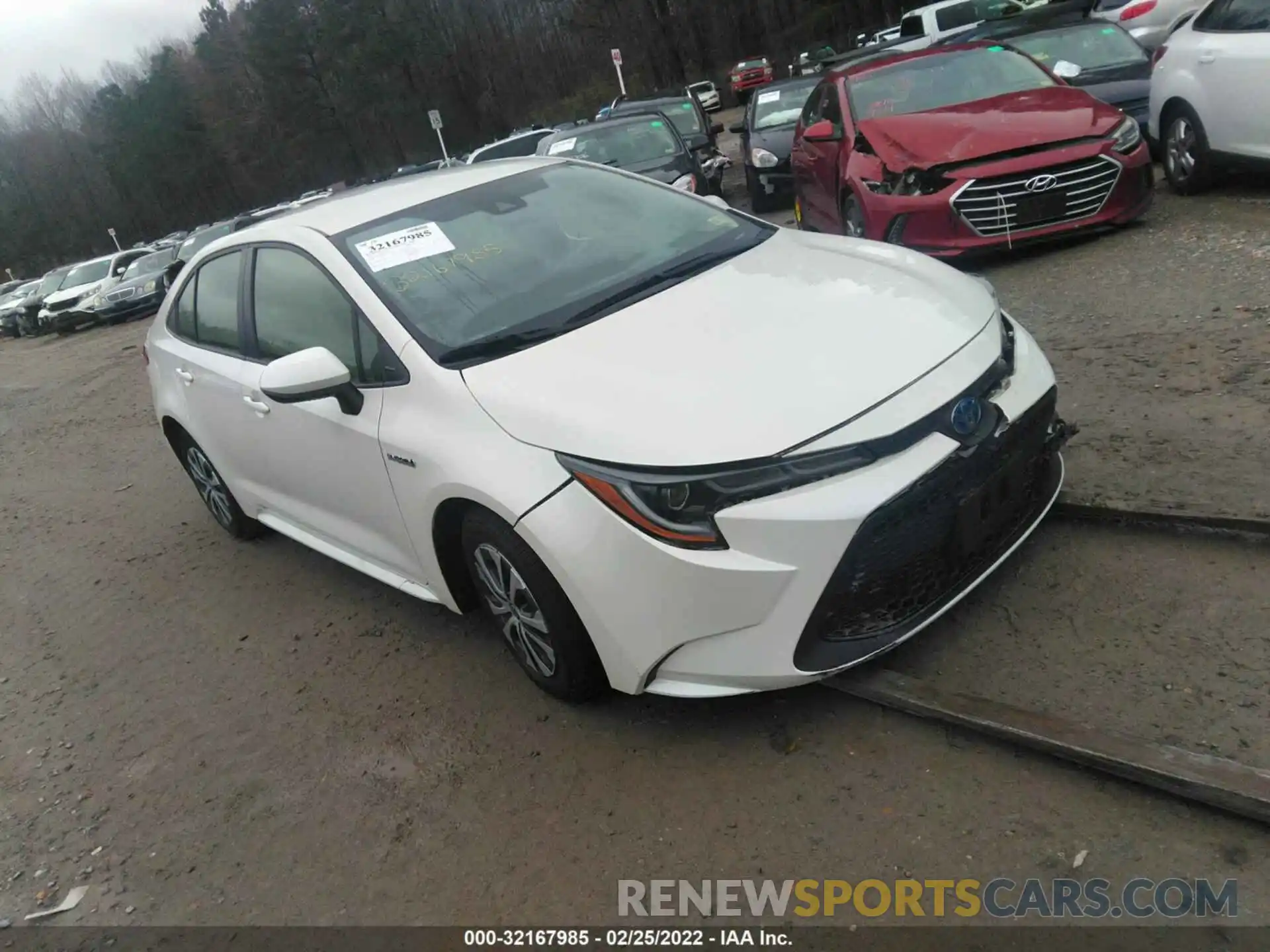 1 Photograph of a damaged car JTDEBRBE0LJ008613 TOYOTA COROLLA 2020