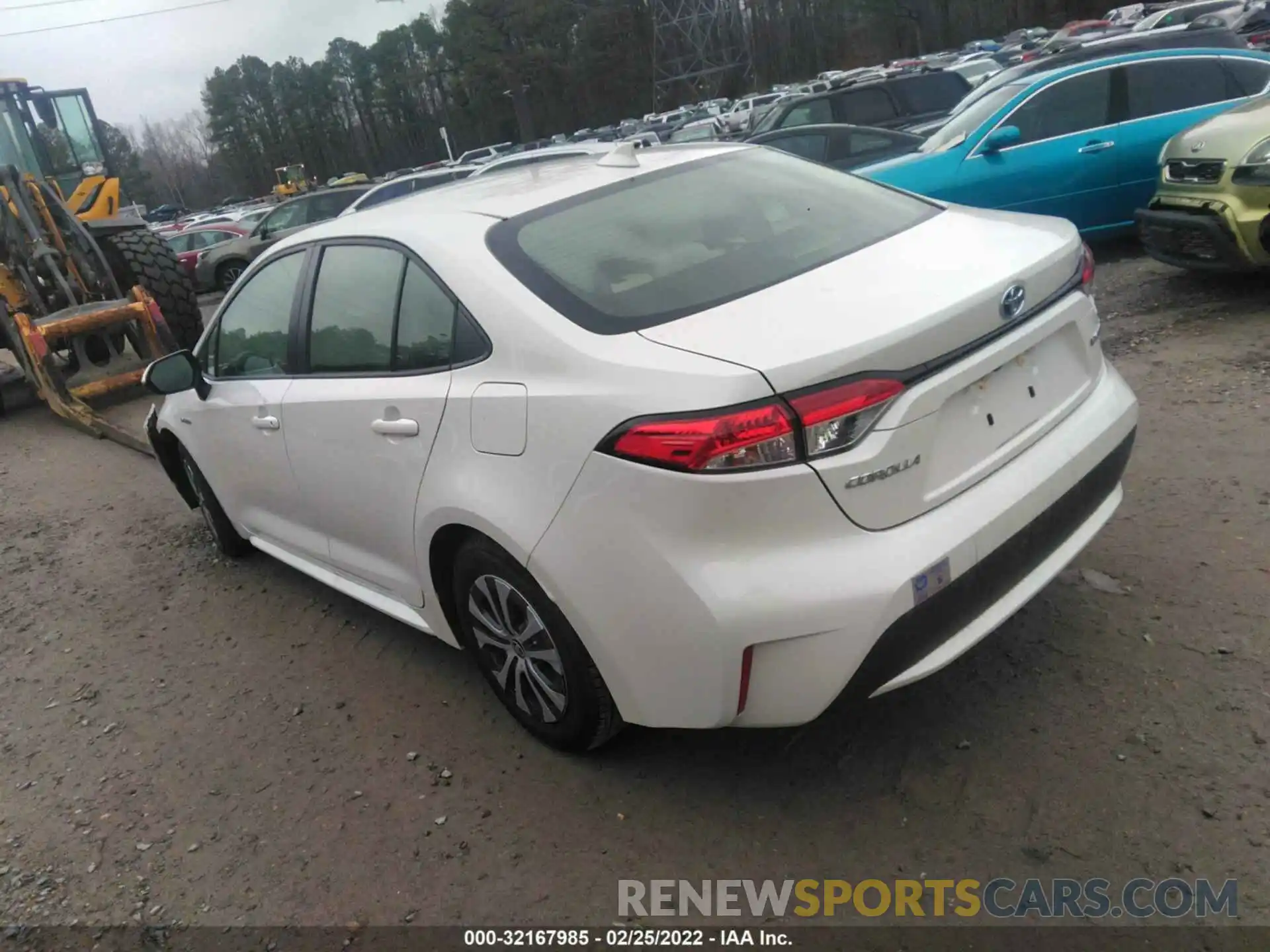 3 Photograph of a damaged car JTDEBRBE0LJ008613 TOYOTA COROLLA 2020