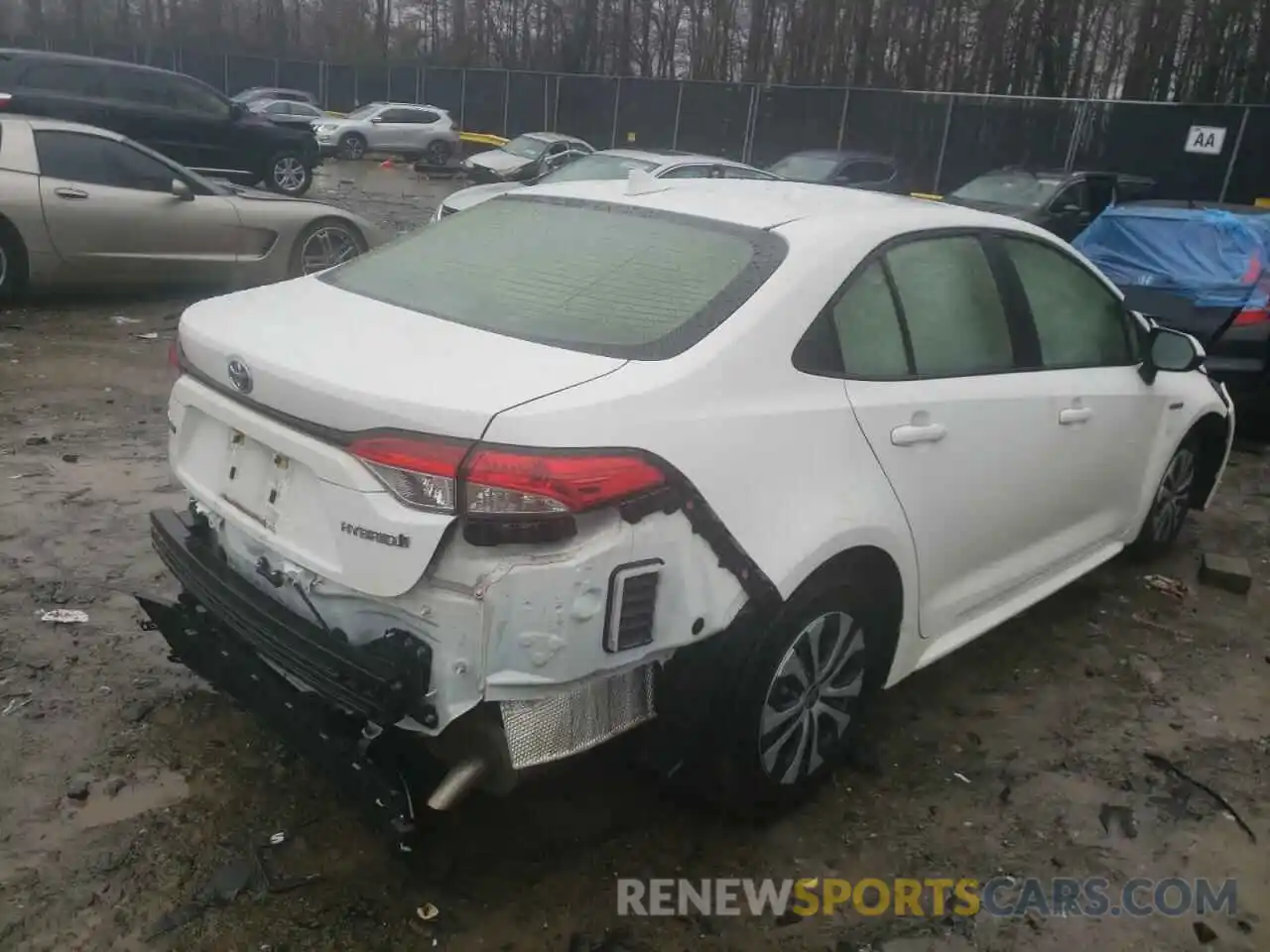 4 Photograph of a damaged car JTDEBRBE0LJ011995 TOYOTA COROLLA 2020