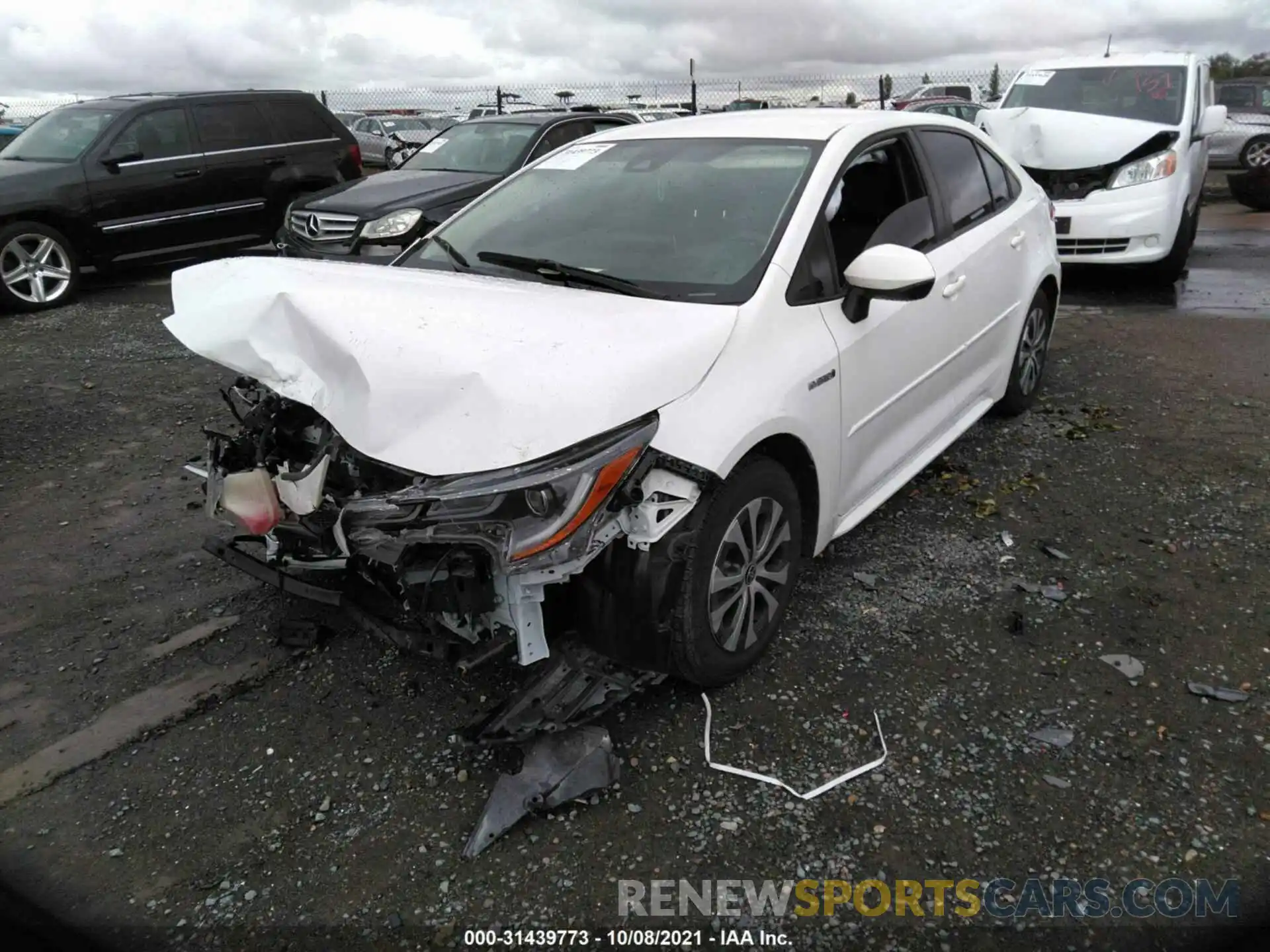 2 Photograph of a damaged car JTDEBRBE0LJ013407 TOYOTA COROLLA 2020