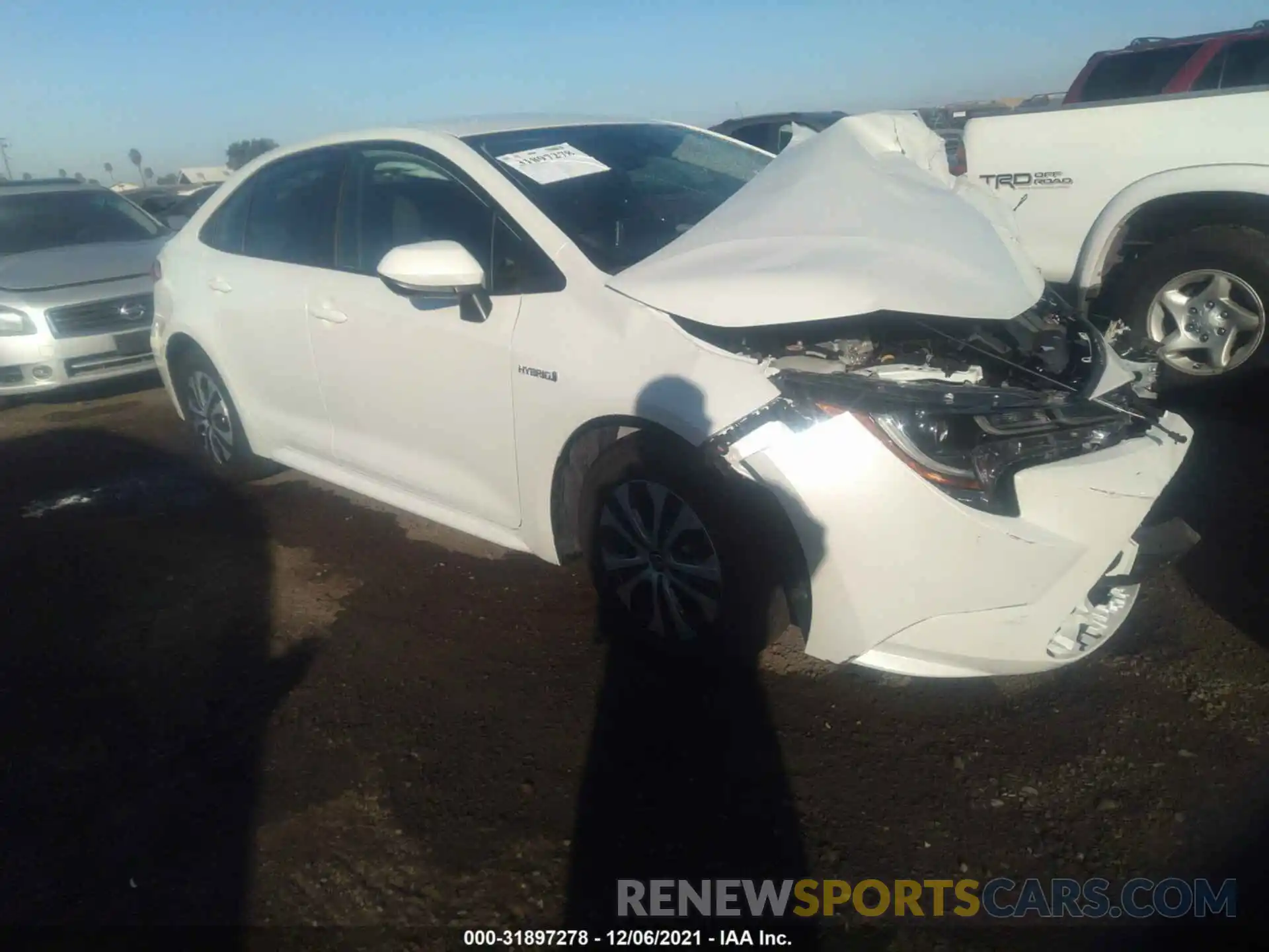 1 Photograph of a damaged car JTDEBRBE0LJ014735 TOYOTA COROLLA 2020