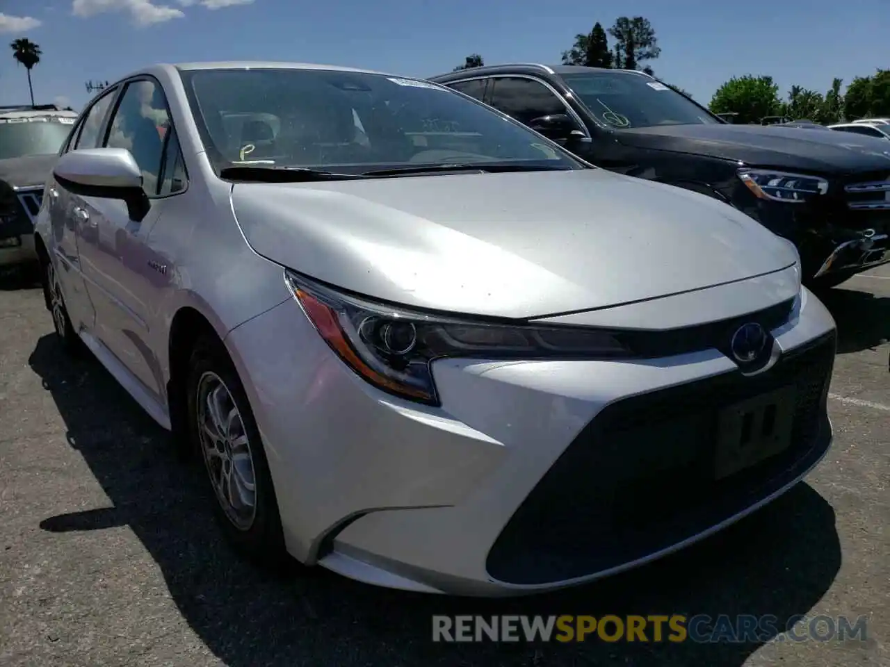 1 Photograph of a damaged car JTDEBRBE0LJ014900 TOYOTA COROLLA 2020