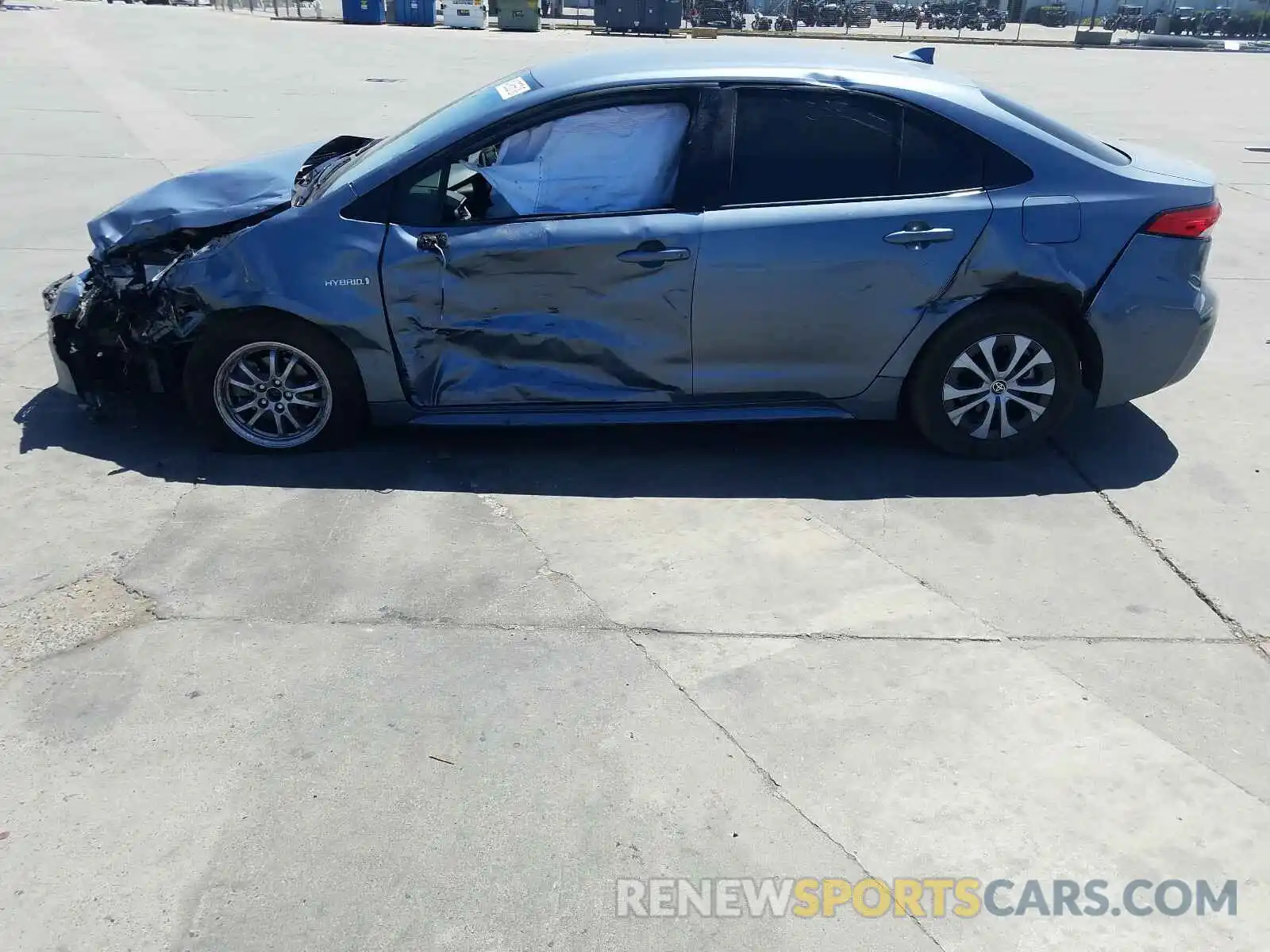 9 Photograph of a damaged car JTDEBRBE0LJ016680 TOYOTA COROLLA 2020