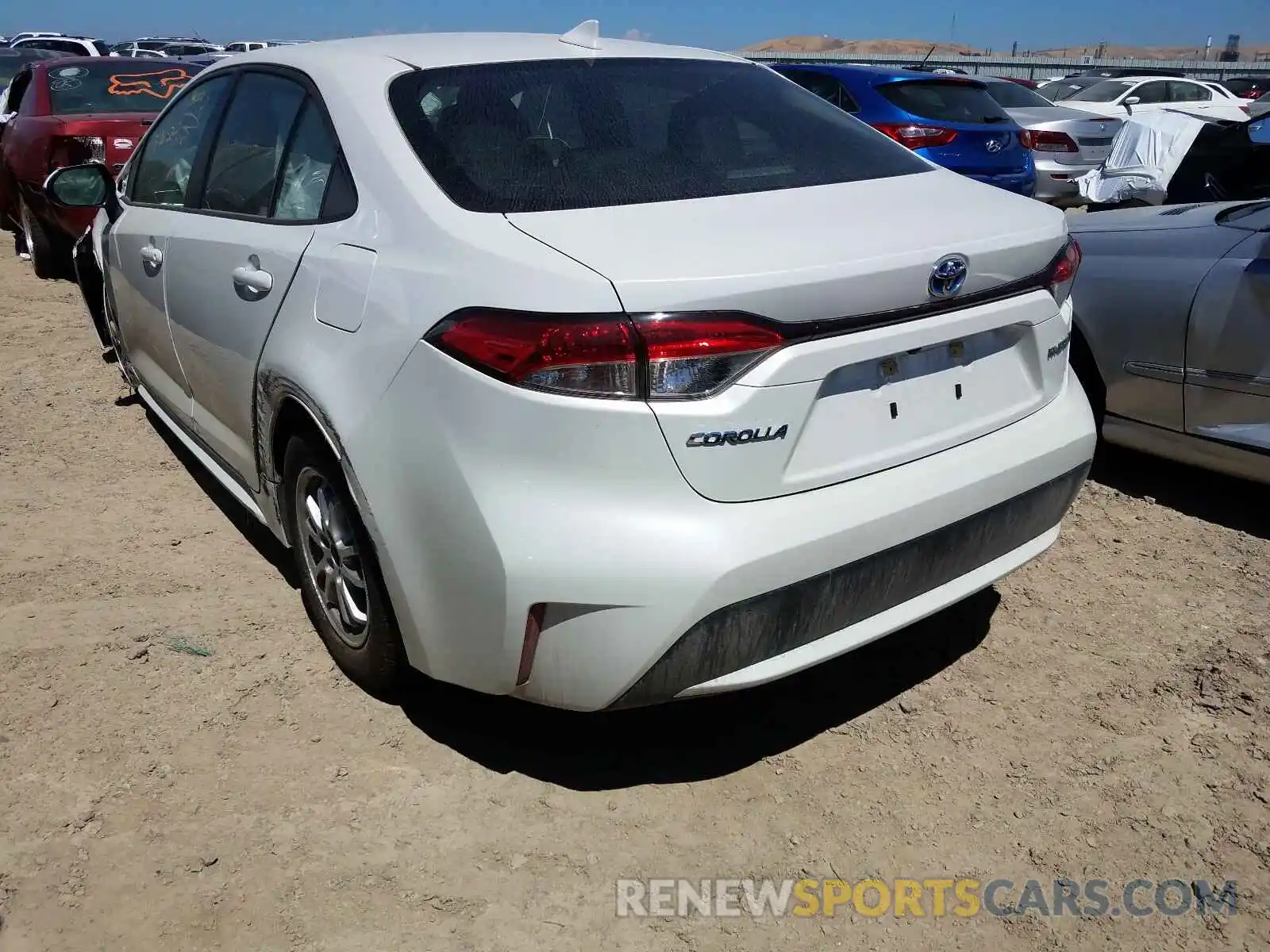 3 Photograph of a damaged car JTDEBRBE0LJ018395 TOYOTA COROLLA 2020