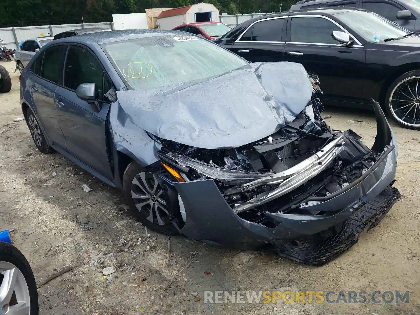 1 Photograph of a damaged car JTDEBRBE0LJ018929 TOYOTA COROLLA 2020